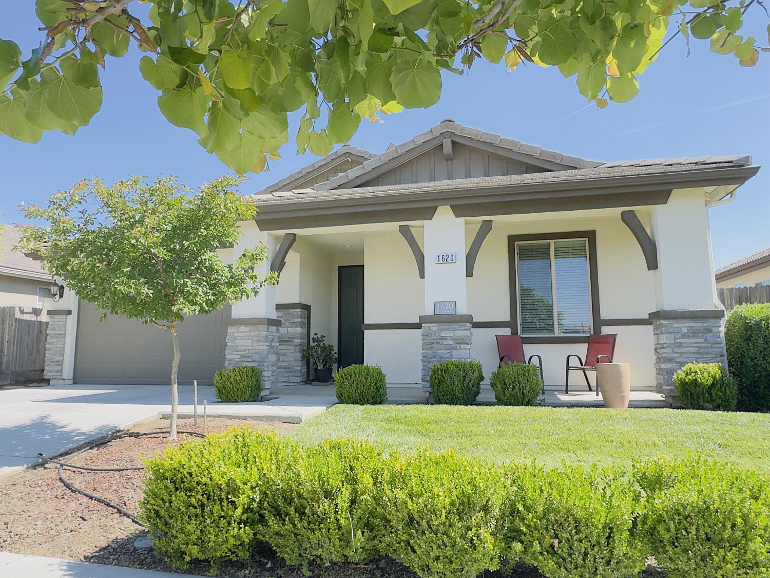 1620 W Porter Avenue Visalia California United States, for Sale, residential, Alex  Sandoval , Point Guard Realty