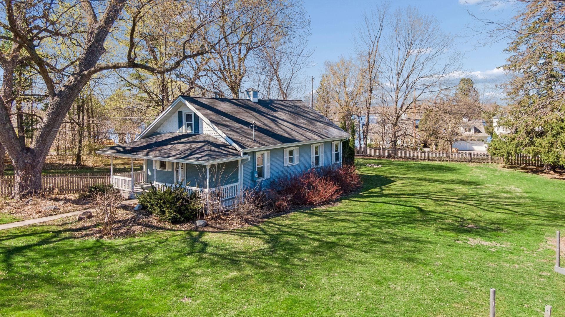 3142 Brooks Lane Wayzata Minnesota United States, for Sale, residential, Kathy Sawicki, Coldwell Banker Realty