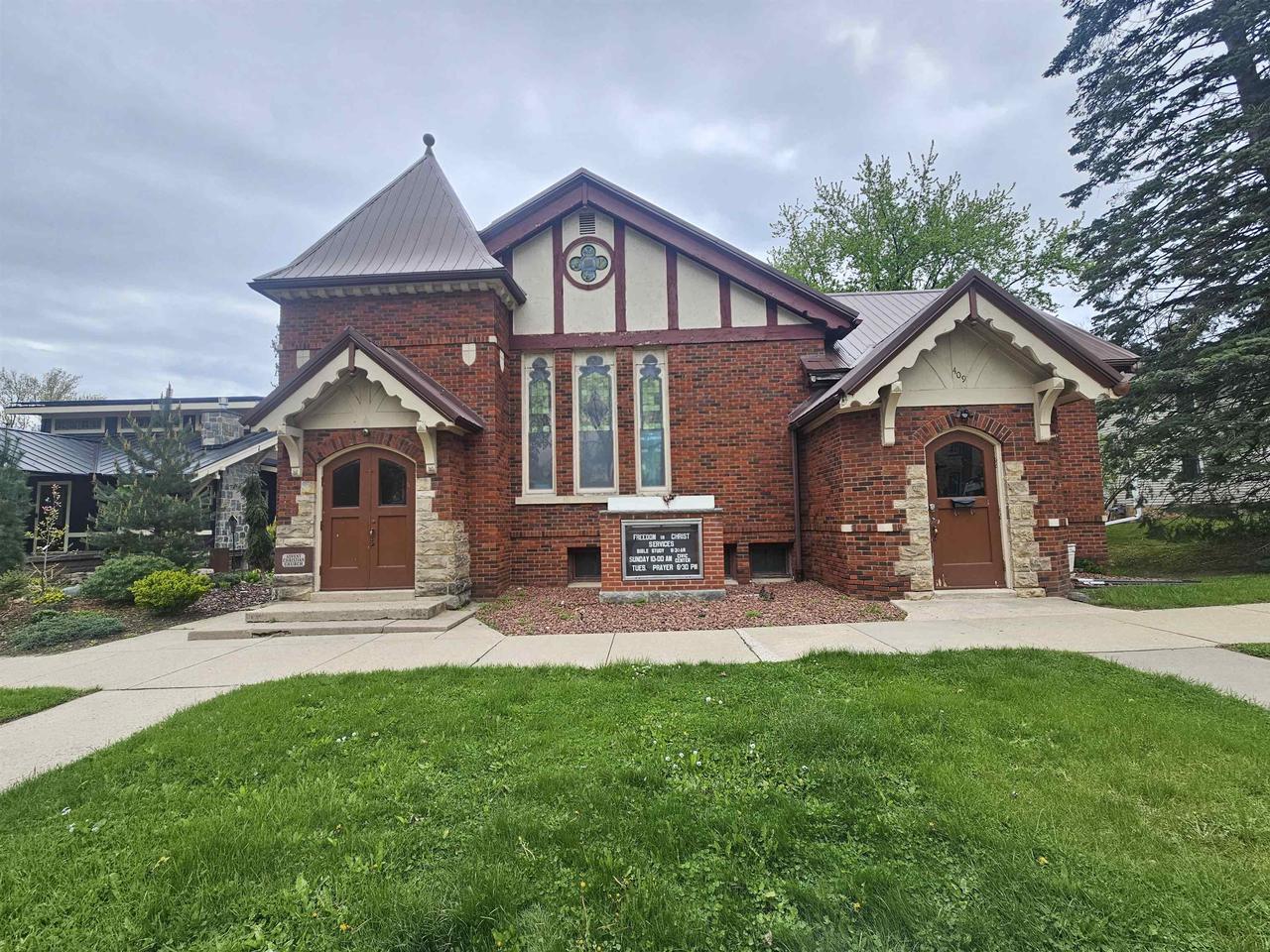 409 4th Street Baraboo Wisconsin United States, for Sale, commercial,  , ARROW REALTY