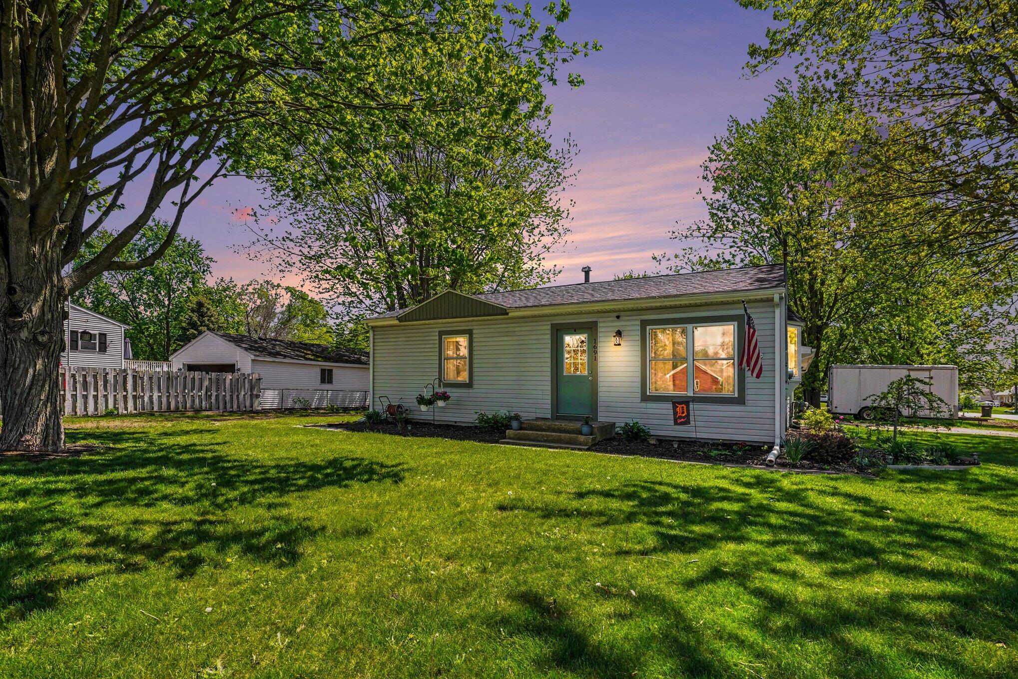 1691 Stratford Avenue Dorr Michigan United States, Sale Pending, residential,  , Evenboer-Walton Realtors