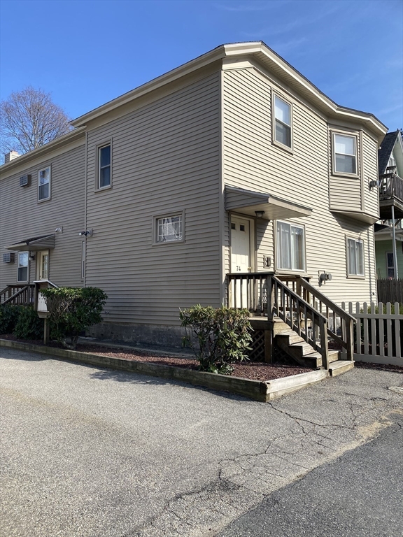 74 Lakewood  UNIT 2R Worcester Massachusetts United States, for Rent, residential,  , Media Realty Group Inc.