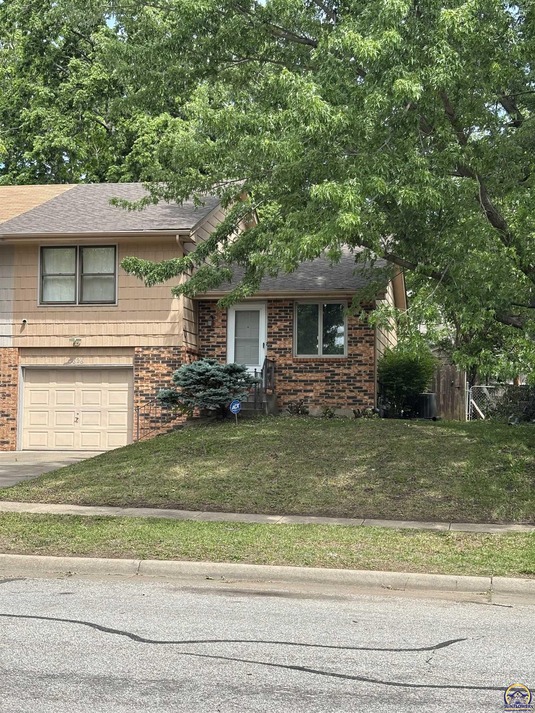 3626 SW Cambridge AVE Topeka Kansas United States, for Sale, residential, Rod Seel, Kirk and Cobb Realtors Inc.