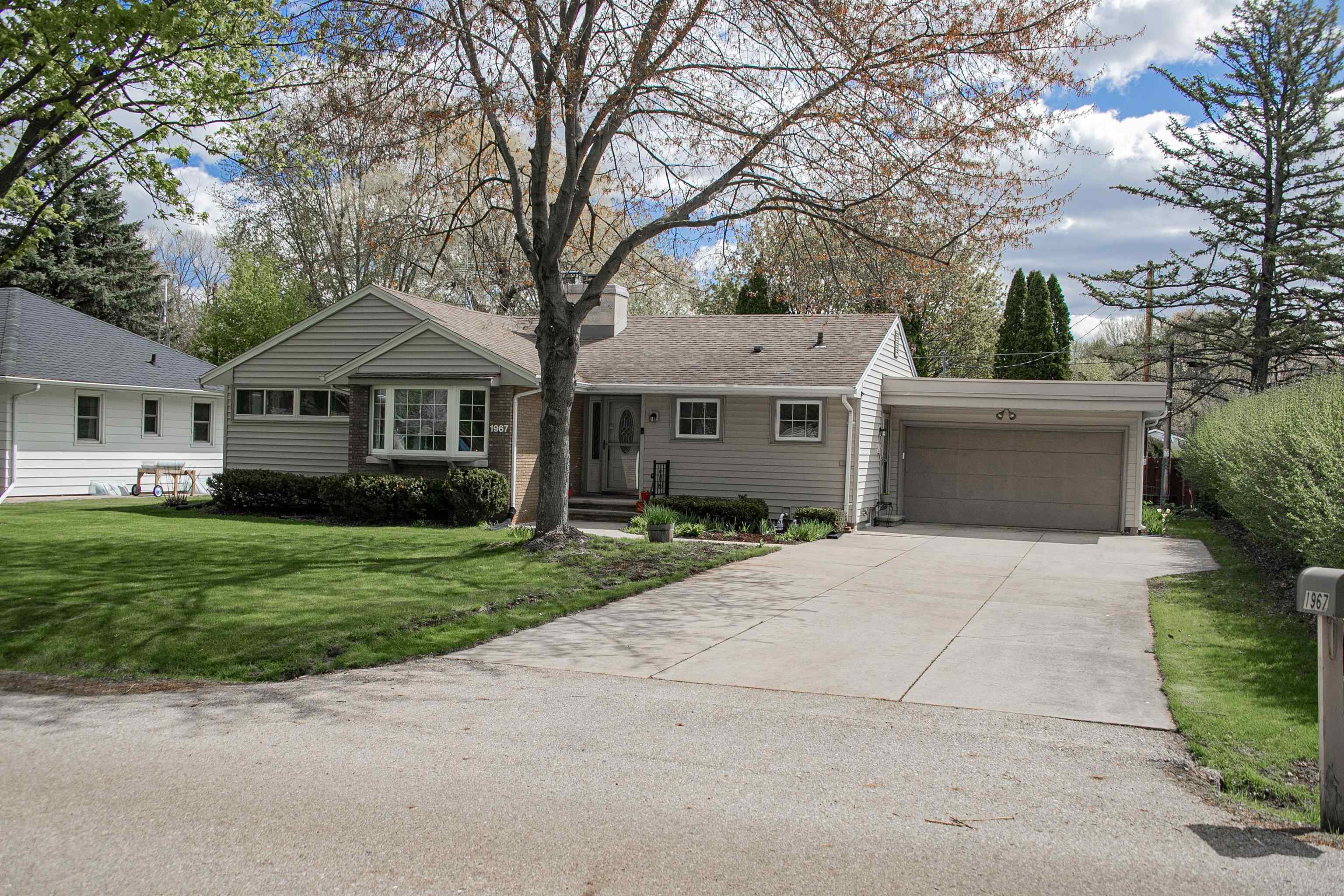 1967 PALISADES Drive Appleton Wisconsin United States, for Sale, residential,  , Fireside Realty LLC