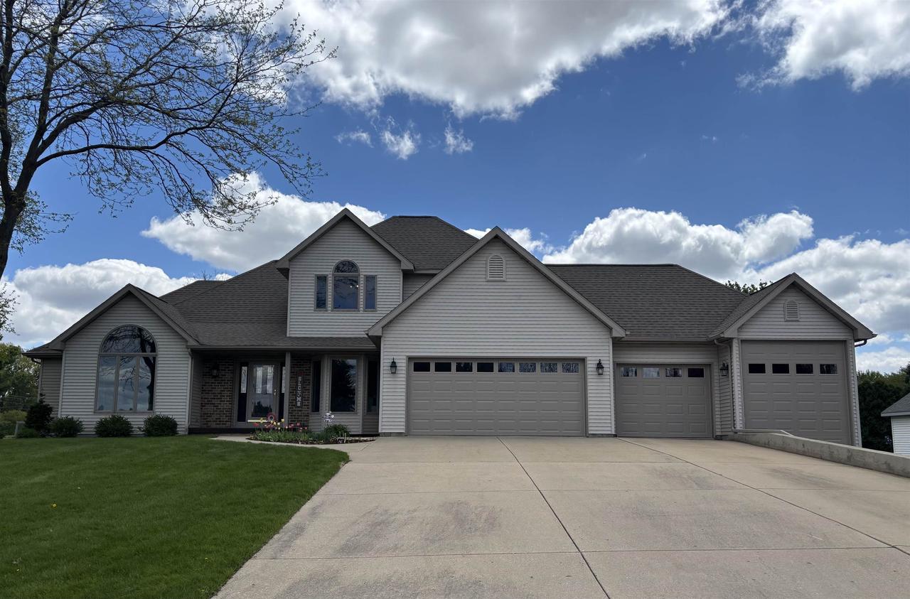 2717 Olin Way Sun Prairie Wisconsin United States, for Sale, residential, Todd Thiermann, Thiermann Realty Group LLC
