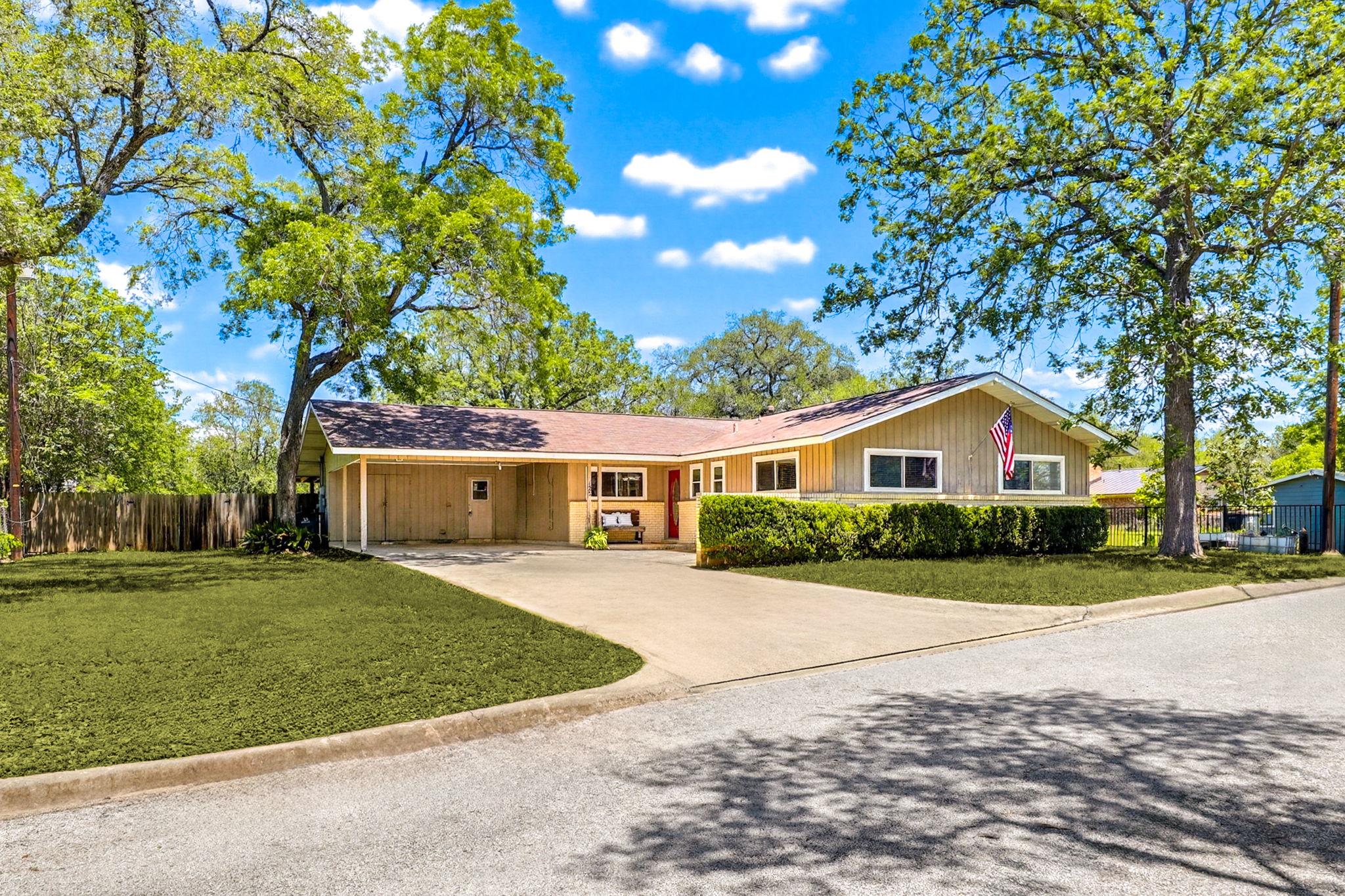 125 Glendale ST Luling Texas United States, for Sale, residential,  , Link Realty, LLC