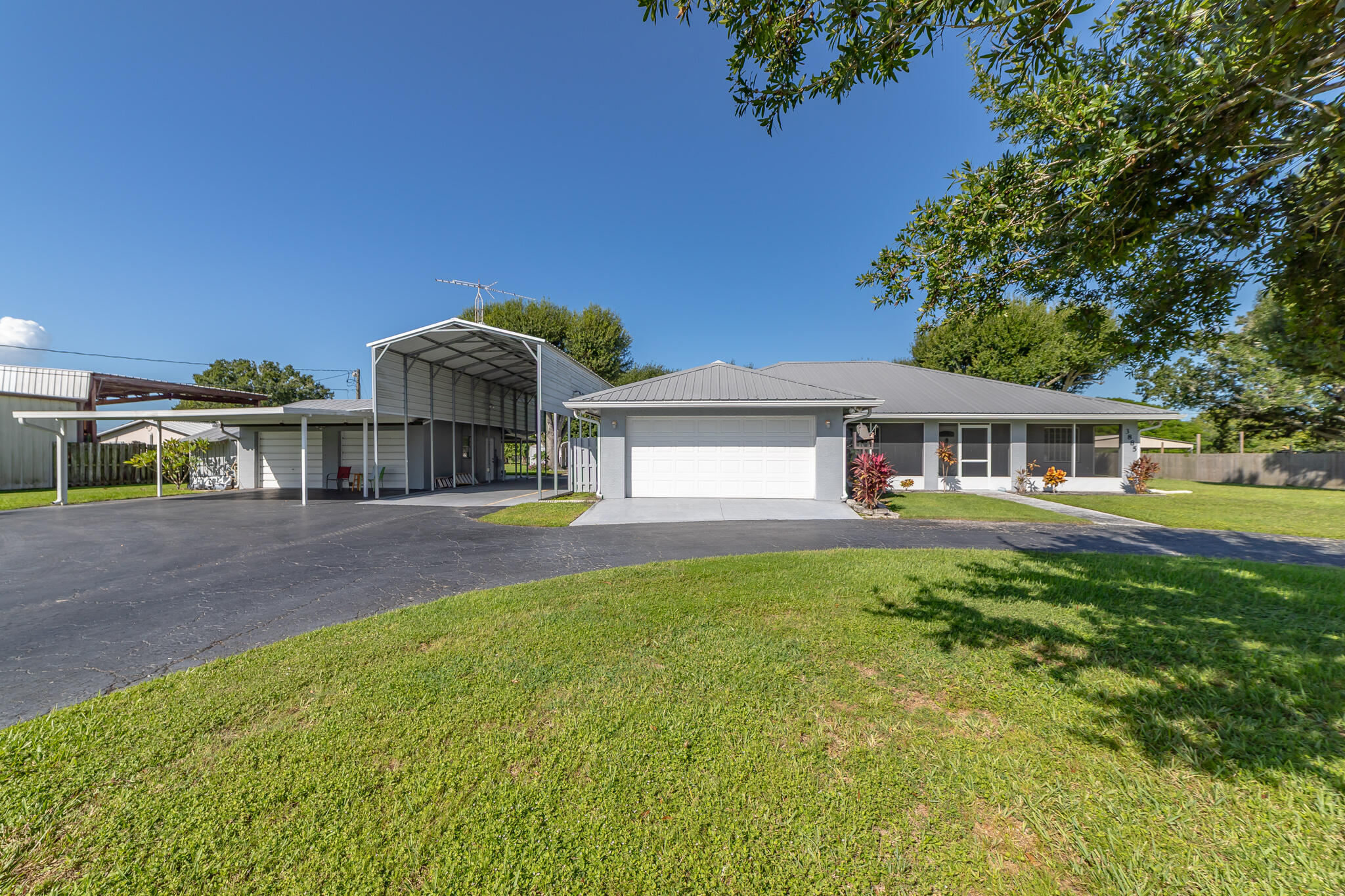3885 SW 11th Avenue Okeechobee  United States, Sold, residential,  , R&R Property Group LLC