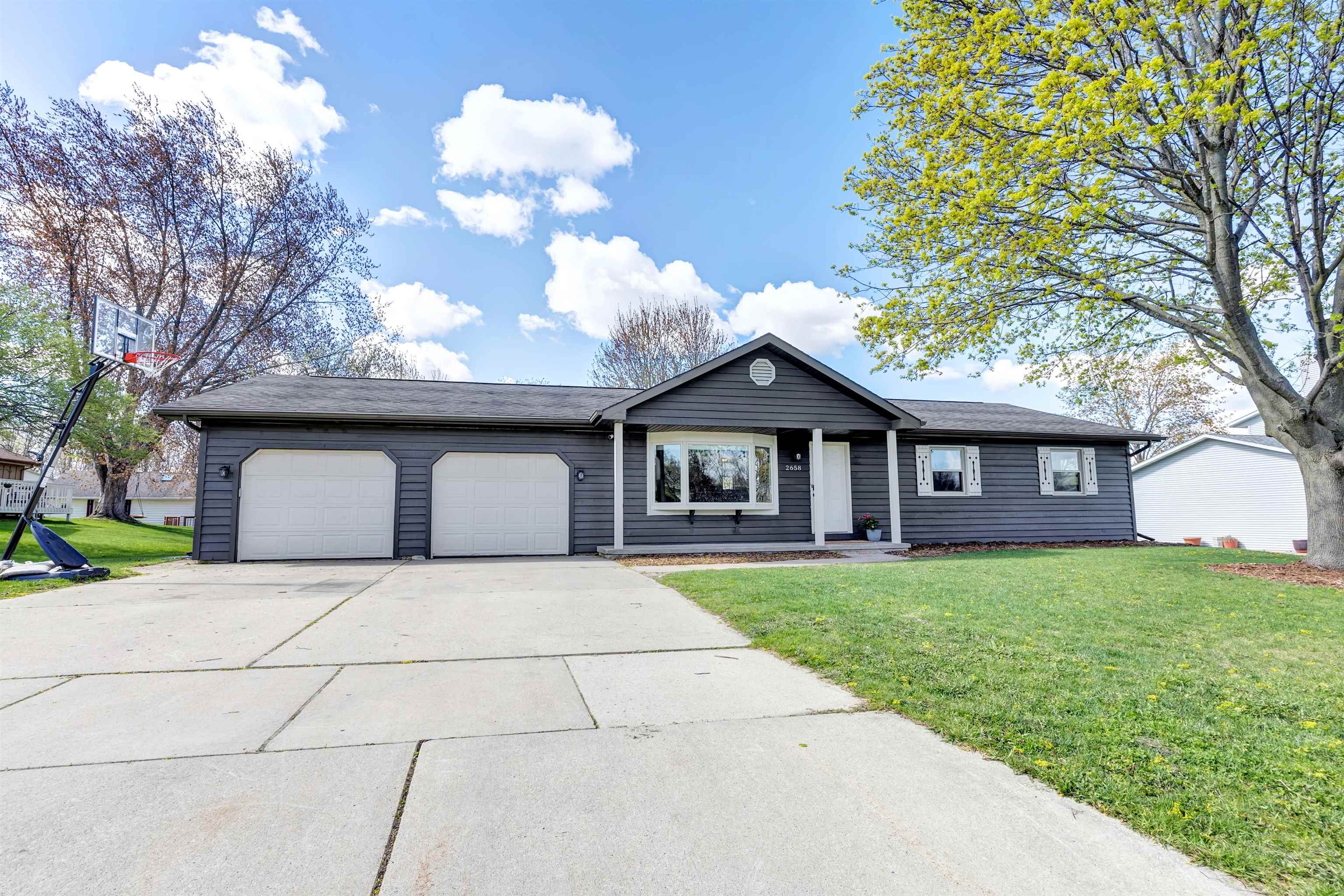 2658 GREENBRIER Road Green Bay Wisconsin United States, for Sale, residential,  , Fireside Realty LLC