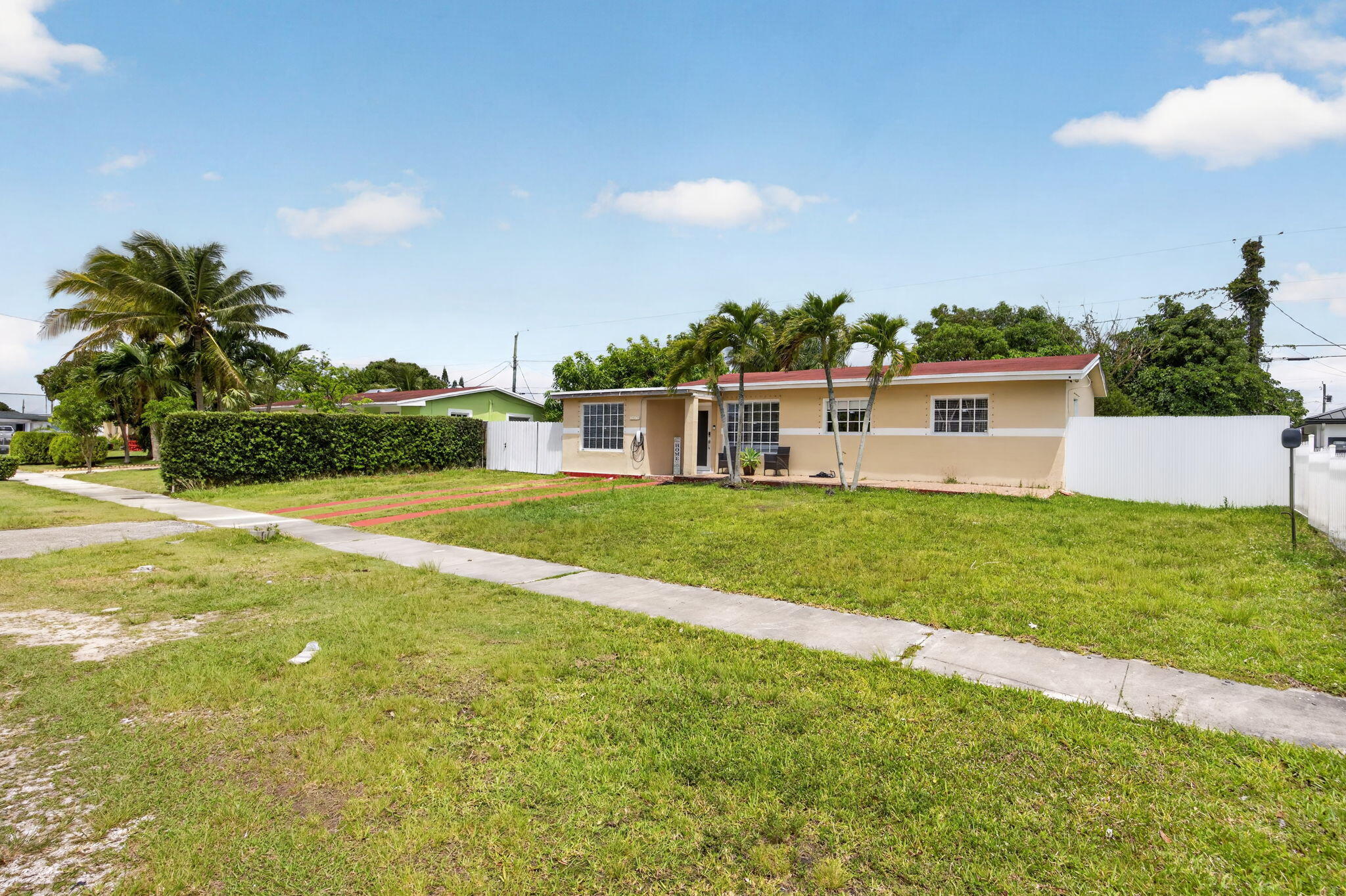 11751 SW 185th Terrace Miami Florida United States, for Sale, residential, Henry Smith, Incom Sample Office