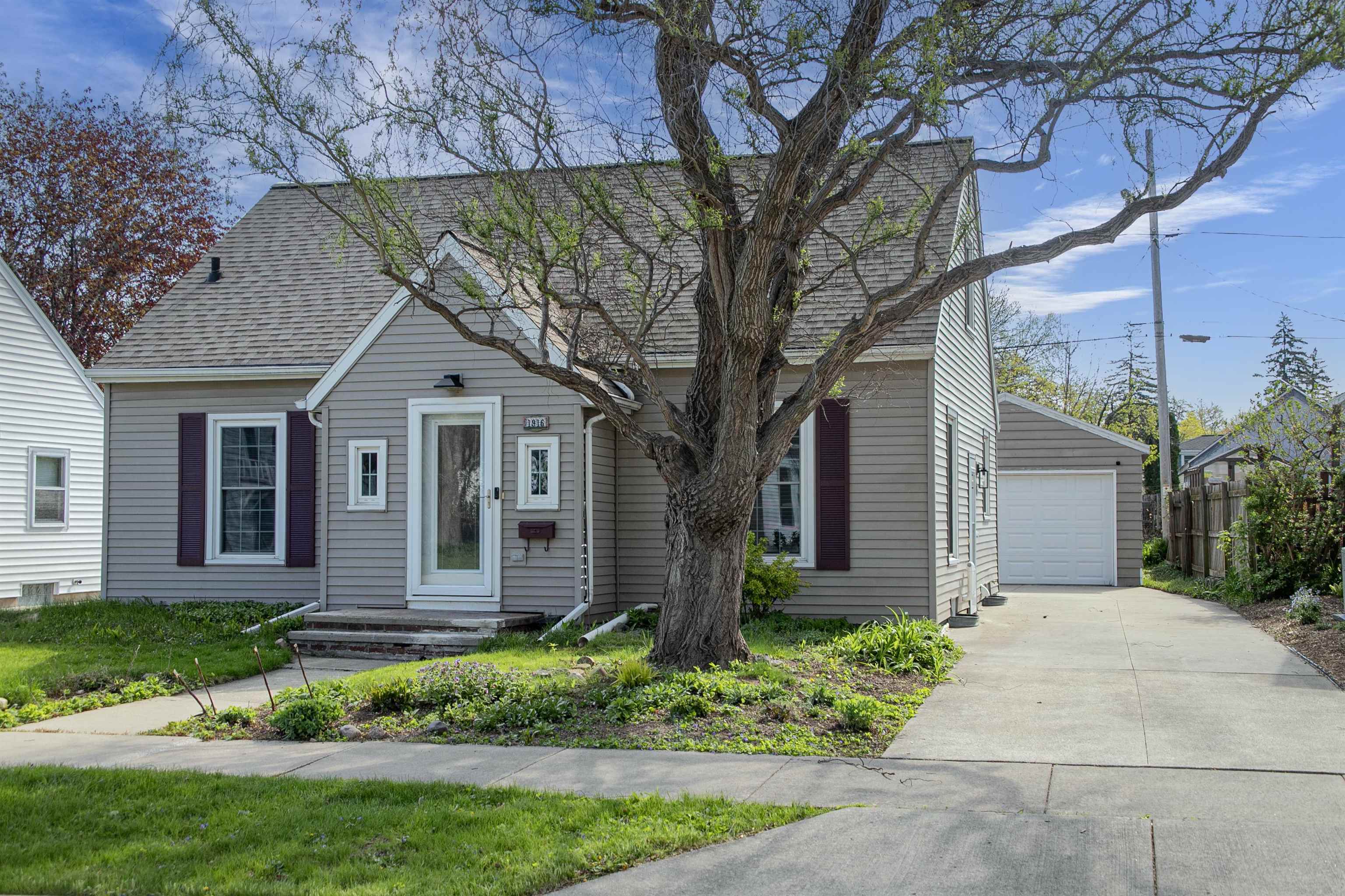 1916 N CLARK Street Appleton Wisconsin United States, for Sale, residential,  , Fireside Realty LLC