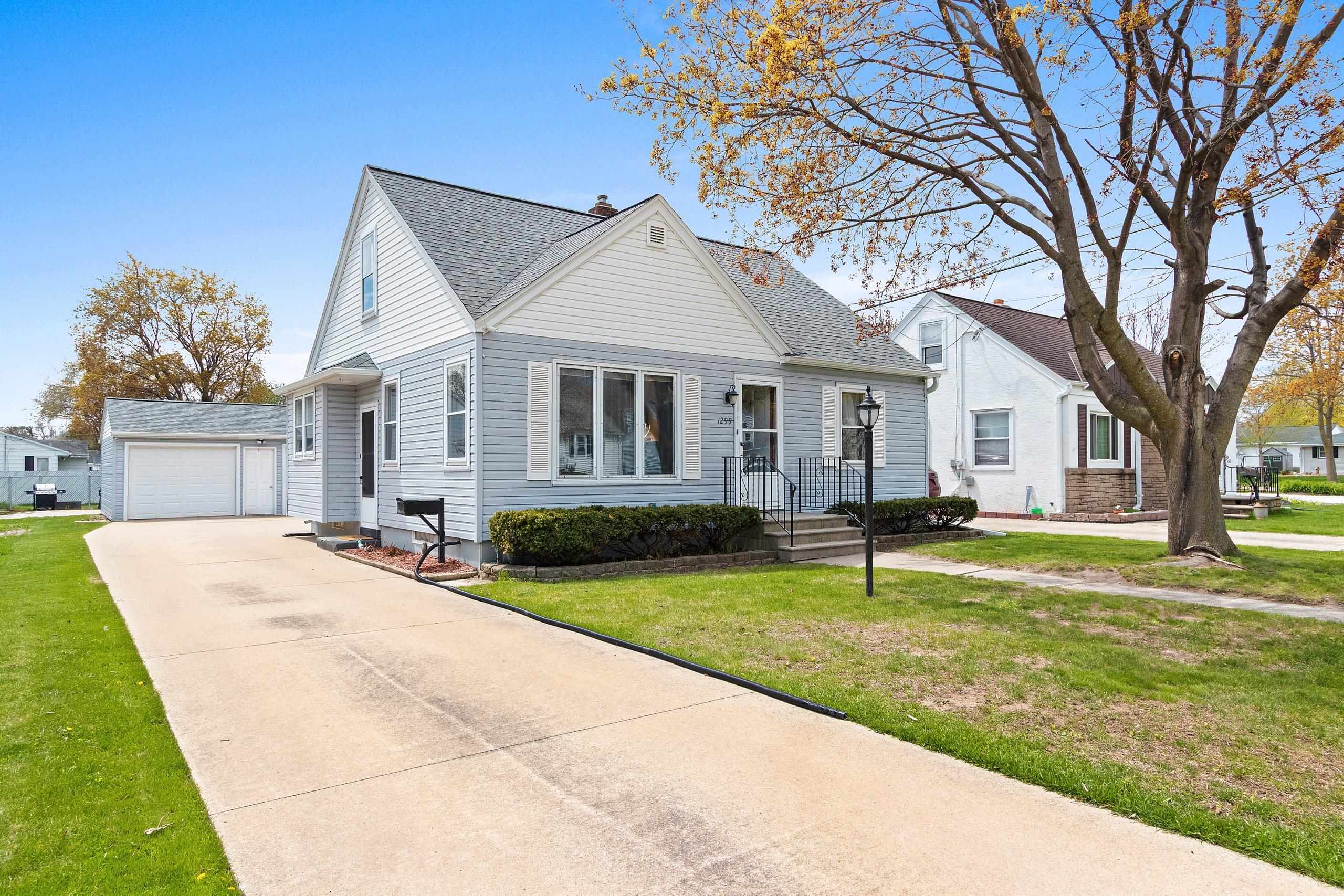 1299 DESNOYERS Street Green Bay Wisconsin United States, for Sale, residential,  , Fireside Realty LLC