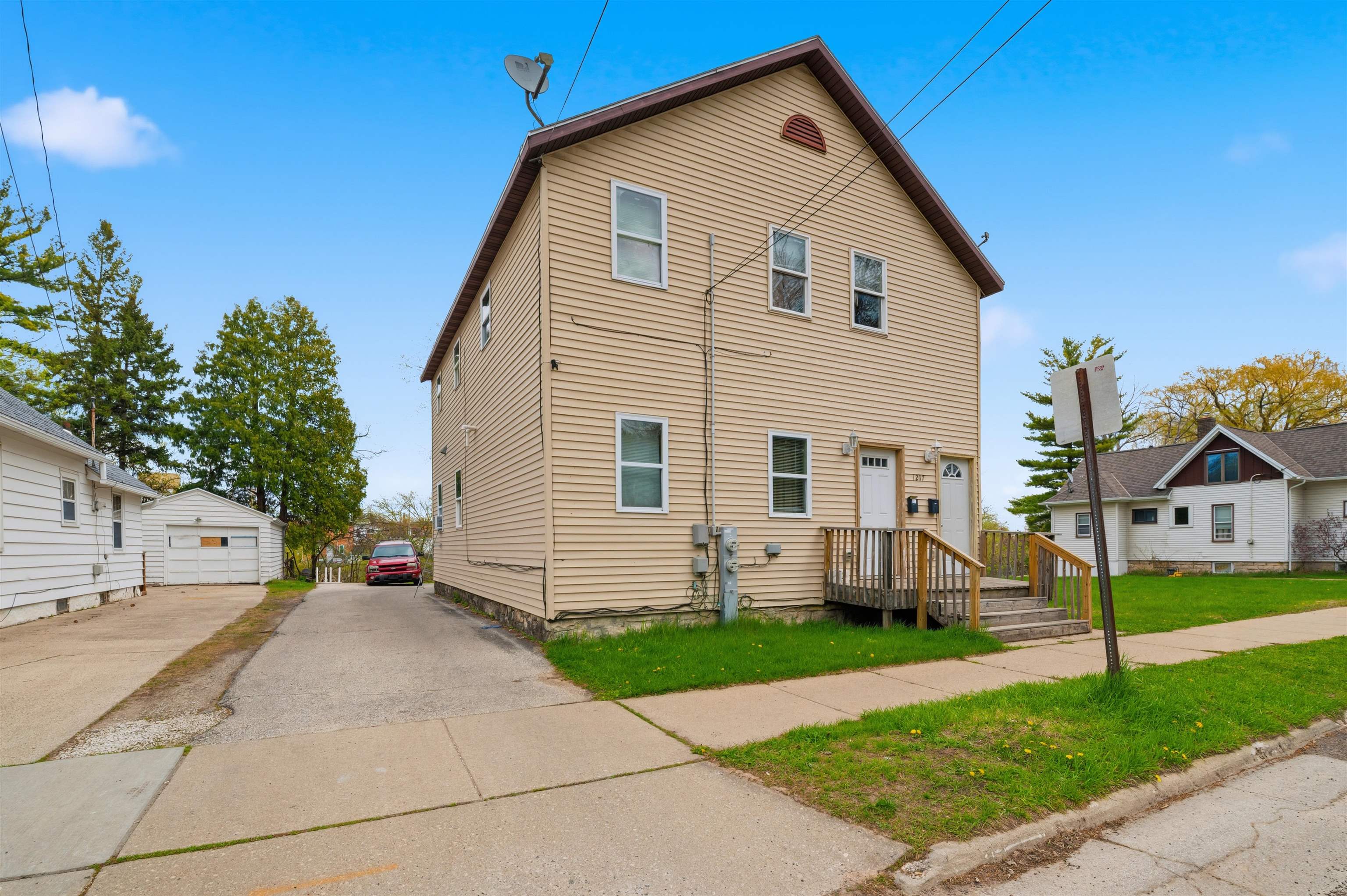 1217 ST CLAIR Street Green Bay Wisconsin United States, for Sale, residential,  , Fireside Realty LLC