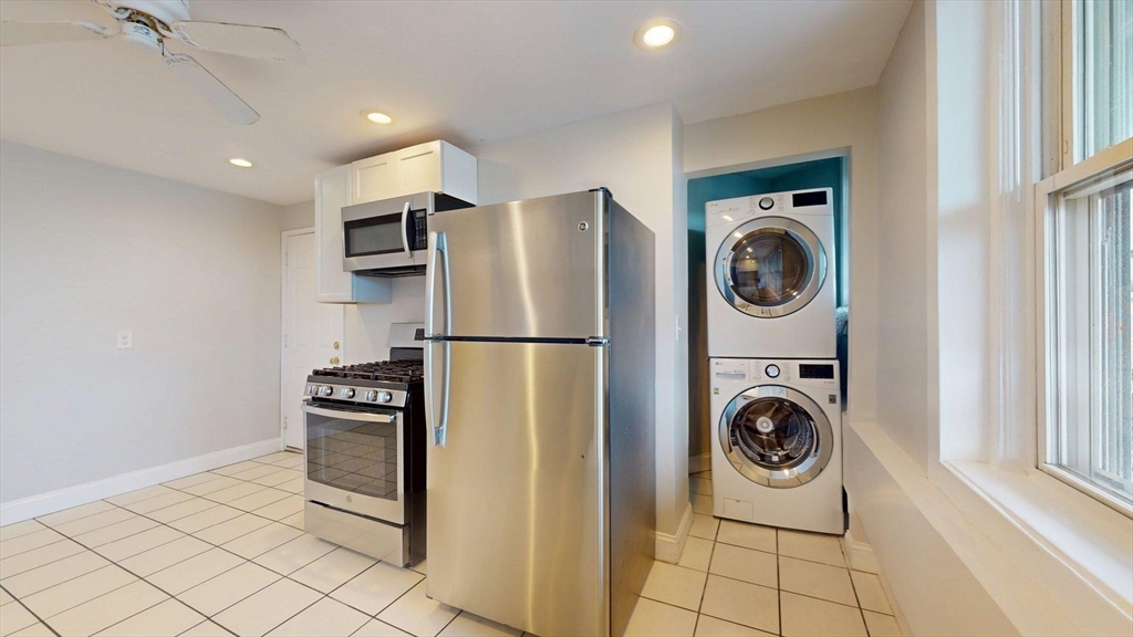 972-974 Saratoga Street  UNIT 6 Boston Massachusetts United States, for Rent, residential,  , The Edwards Realty Team - Barett Sotheby's International Realty