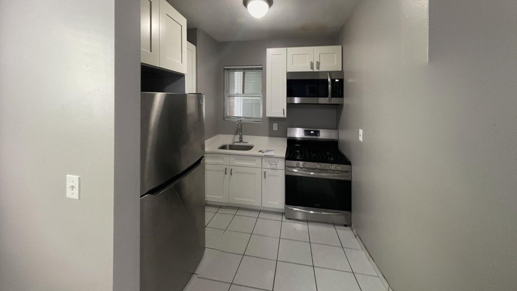 8 Cheever Court  UNIT 1 Boston Massachusetts United States, for Rent, residential,  , The Edwards Realty Team - Barett Sotheby's International Realty