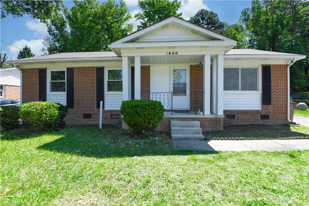 1620 Woodbriar Avenue Greensboro North Carolina United States, Sale Pending, residential,  , The Headley Group Realty
