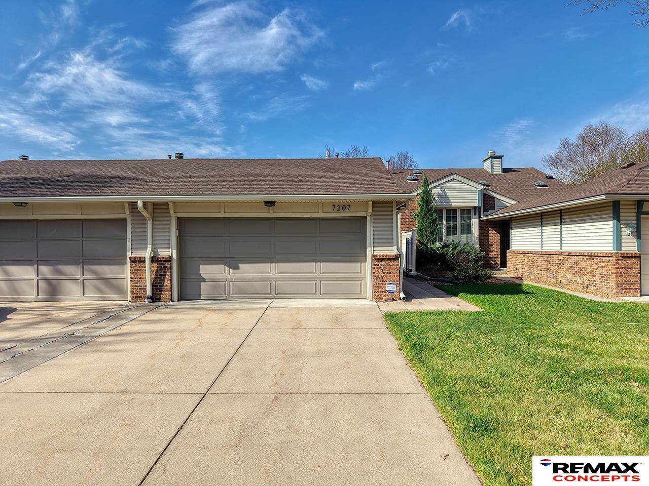 7207 Grand Oaks Drive Lincoln Nebraska United States, for Sale, residential,  , Wolf Professional Realty PC