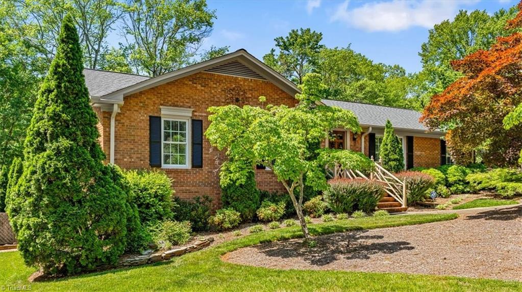 1711 Clarendon Drive Greensboro North Carolina United States, Sale Pending, residential,  , The Headley Group Realty