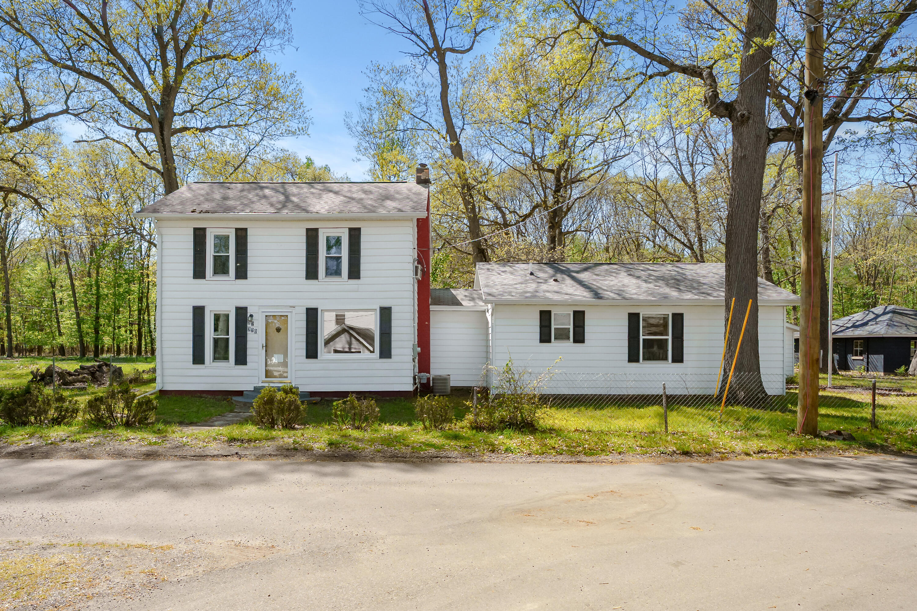 52320 Sheridan Road Paw Paw Michigan United States, for Sale, residential,  , Evenboer-Walton Realtors