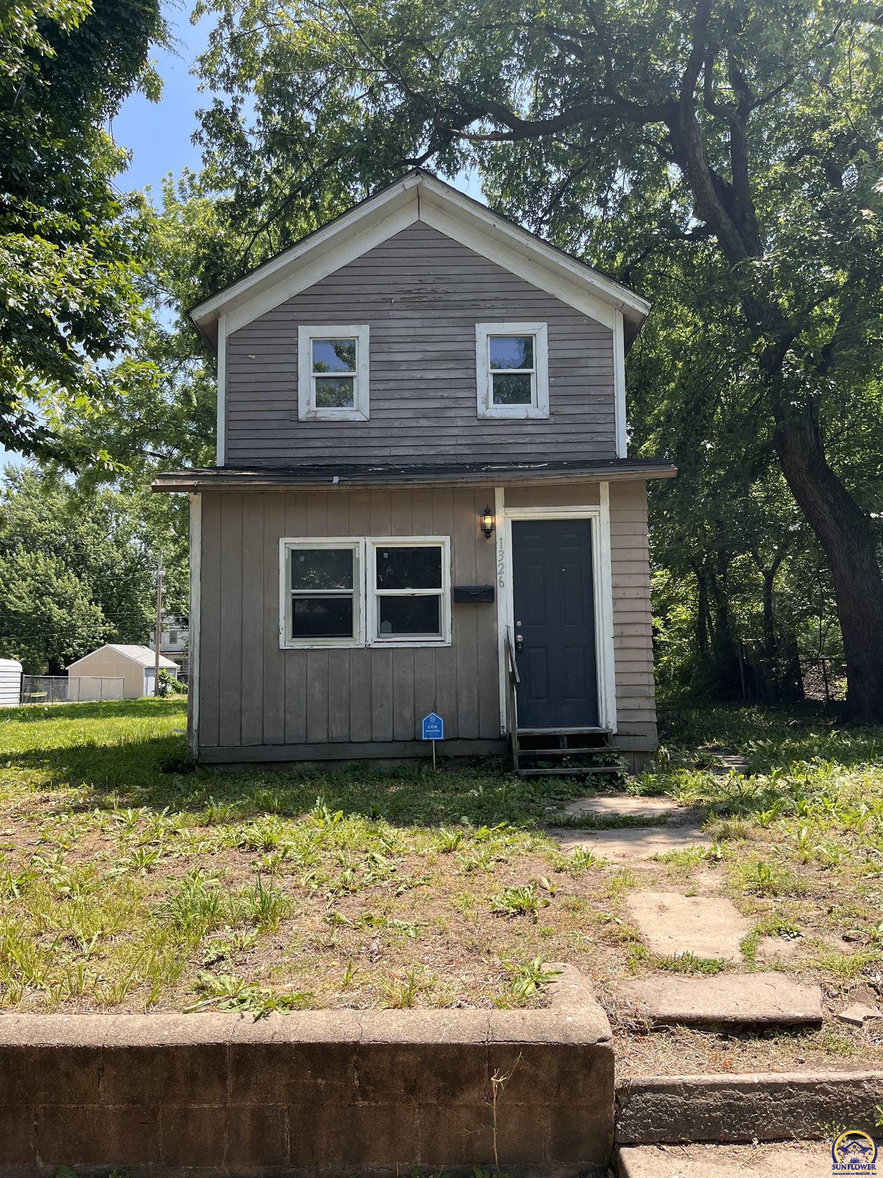 1326 NE Quincy ST Topeka Kansas United States, for Sale, residential, Rod Seel, Kirk and Cobb Realtors Inc.
