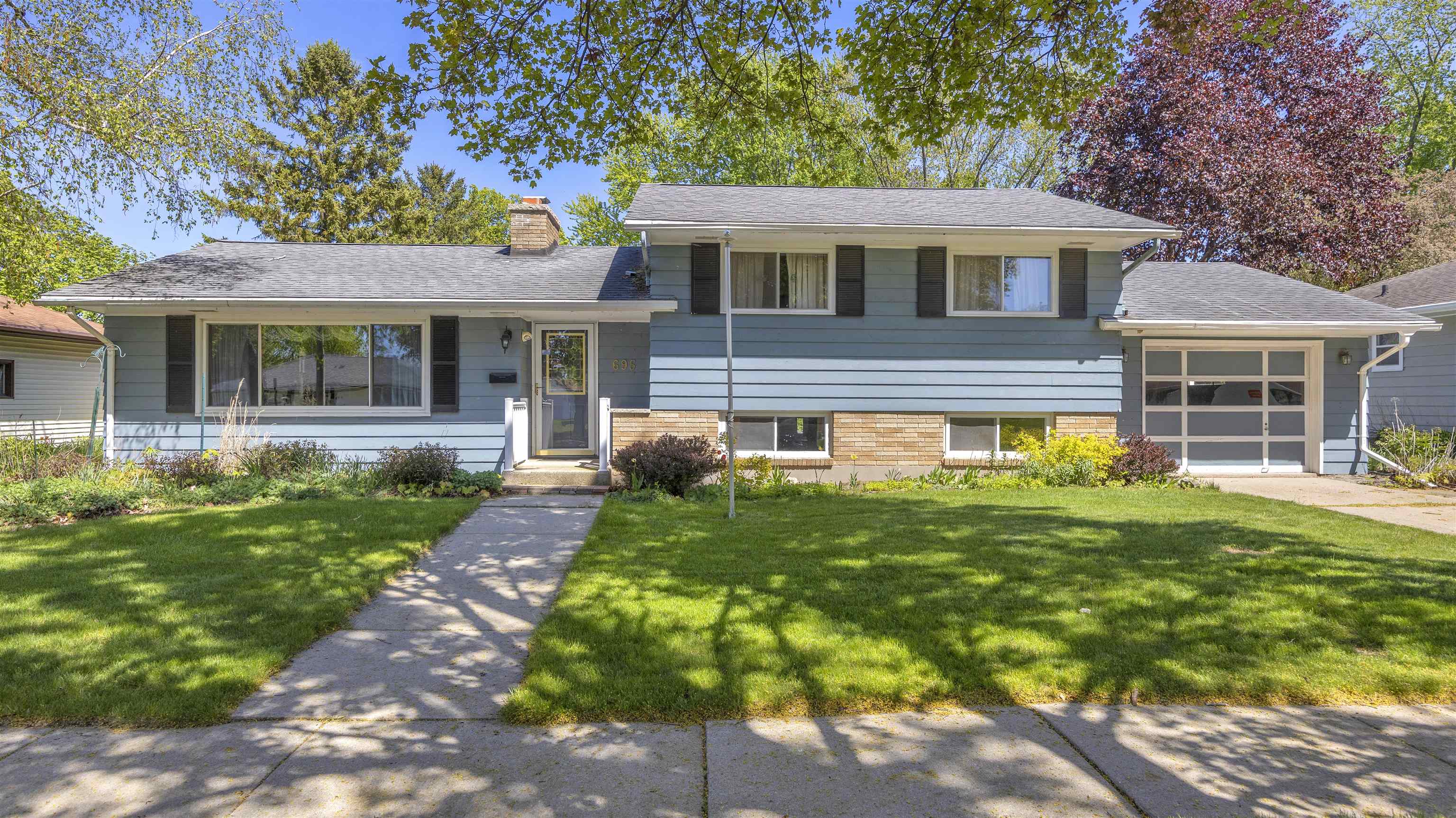 695 BRUCE Street Fond Du Lac Wisconsin United States, for Sale, residential, , Roberts Homes and Real Estate