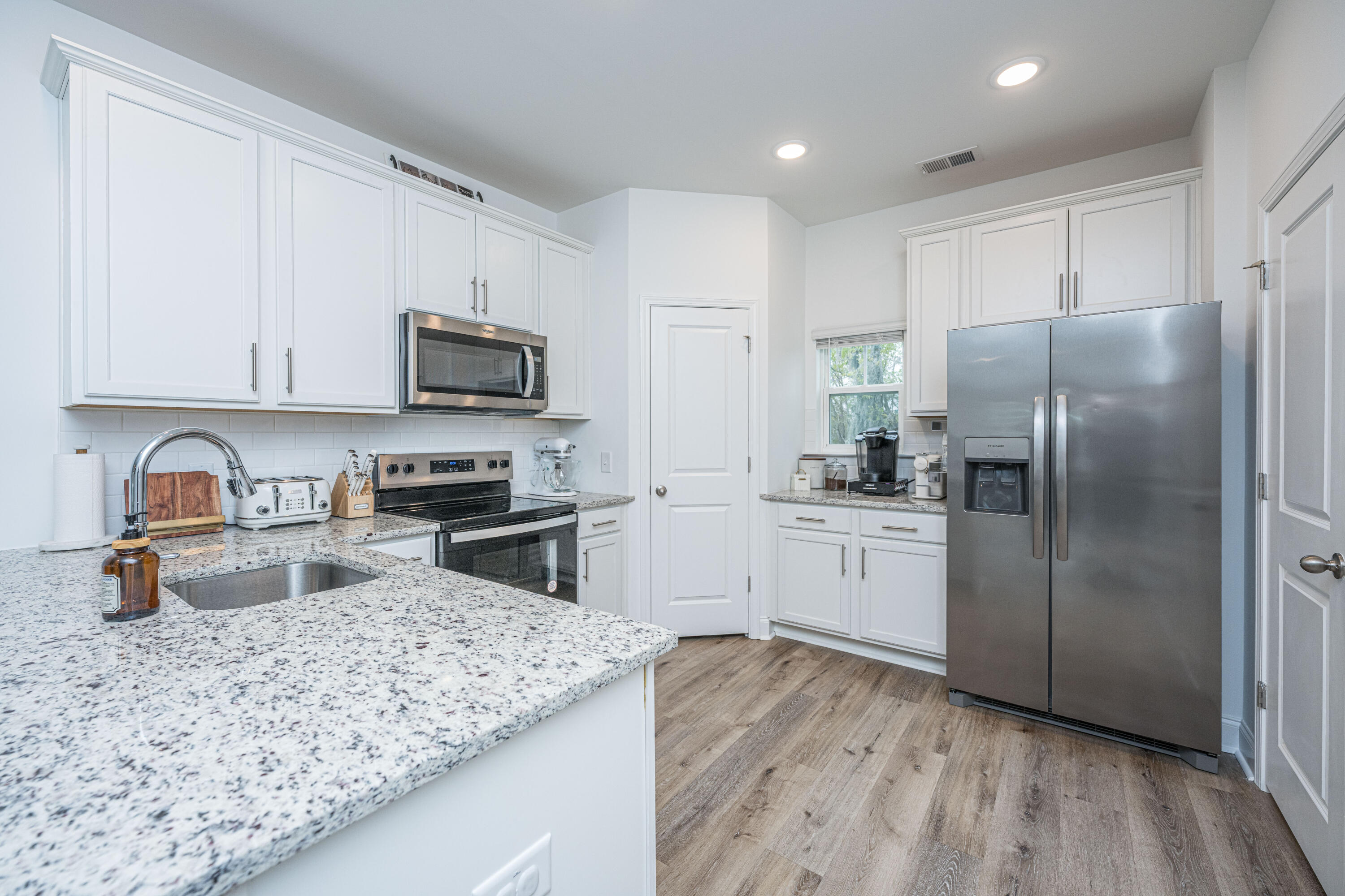 206 Cache Court Charleston South Carolina United States, for Sale, residential, Bobbie  Rose, Keller Williams Realty Charleston/West Ashley