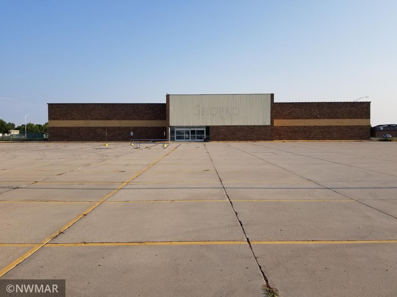 421 Gateway Drive East Grand Forks Minnesota United States, Sold, commercial,  , Headwaters Realty Services