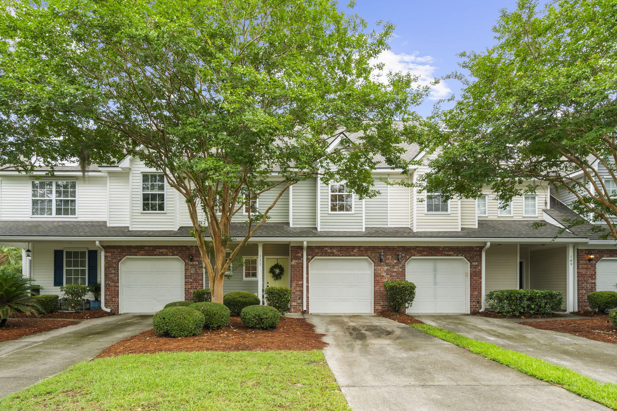 111 Larissa Drive Charleston South Carolina United States, Sale Pending, residential, Bobbie  Rose, Keller Williams Realty Charleston/West Ashley