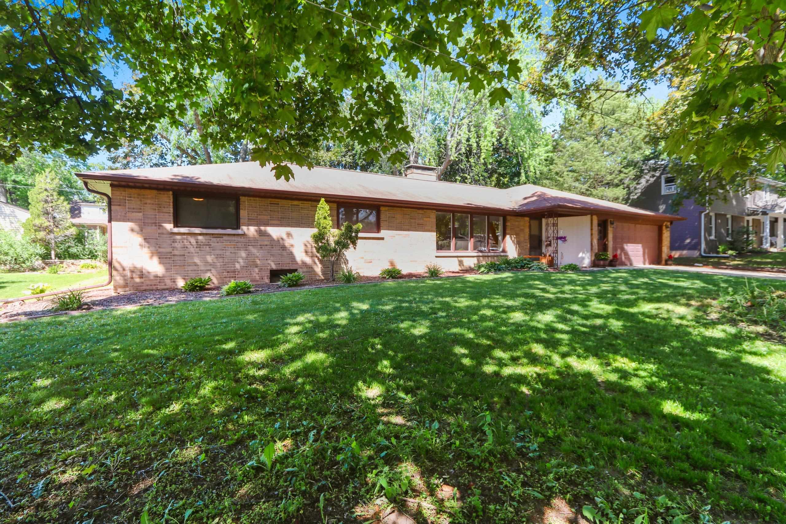 231 SIOUX Lane Green Bay Wisconsin United States, for Sale, residential,  , Fireside Realty LLC