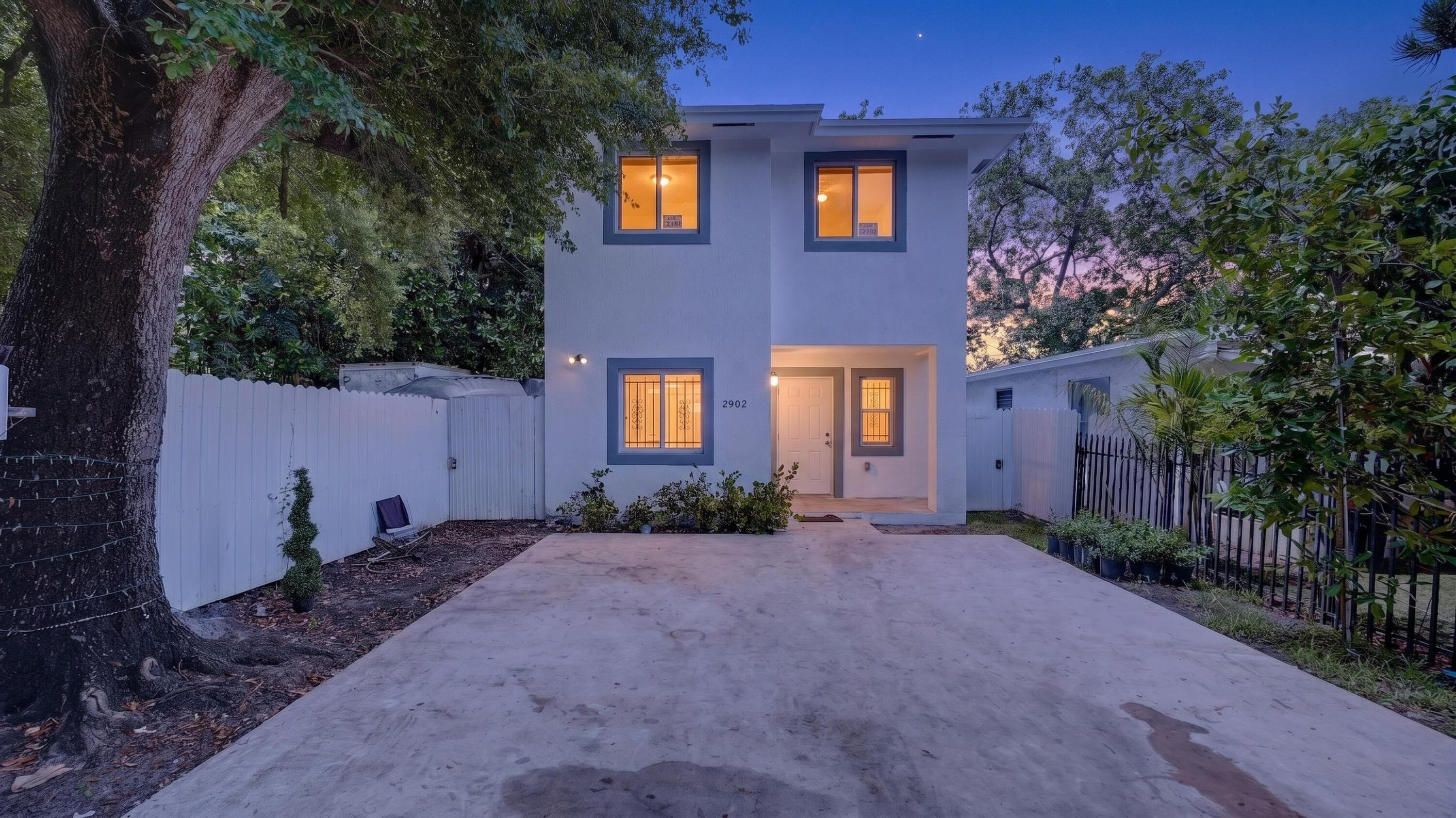 2902 NW 44th Street Miami Florida United States, for Sale, residential, Henry Smith, Incom Sample Office