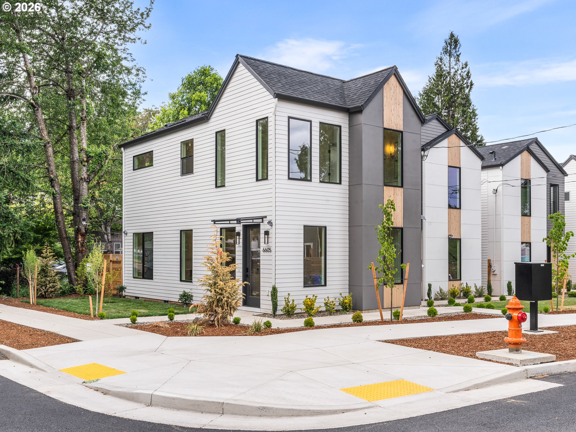 6605 N Seneca ST, 110426447, Portland, SingleFamilyResidence,  for sale - Sample Agent, InCom Real Estate - Sample Office 
