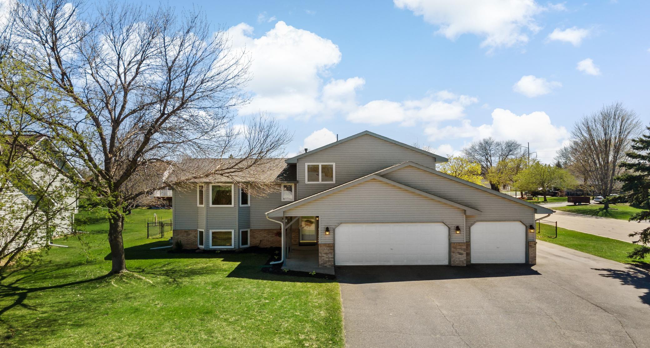 1642 126th Avenue Blaine Minnesota United States, Sold, residential, Jacqueline Baumgard, Keller Williams Integrity NW