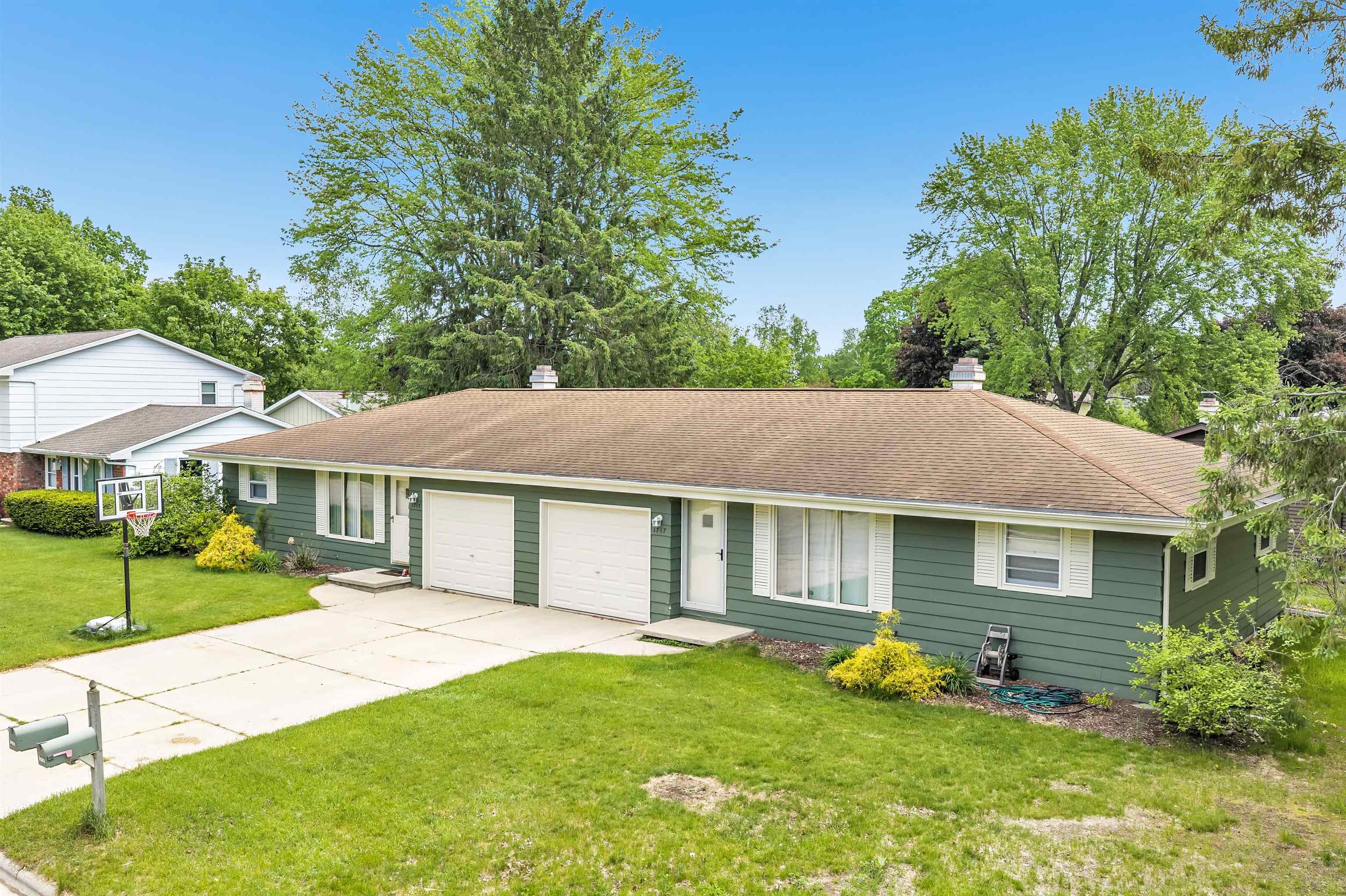 1715 EDGEHILL Drive Green Bay Wisconsin United States, for Sale, residential,  , Fireside Realty LLC