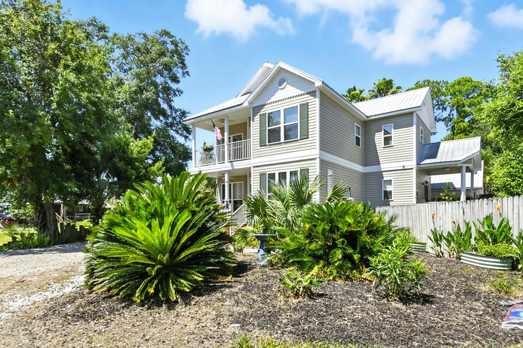 40 Myrtle St Apalachicola Florida United States, for Sale, residential, Deb Robertson, The Naumann Group Real Estate, Inc.