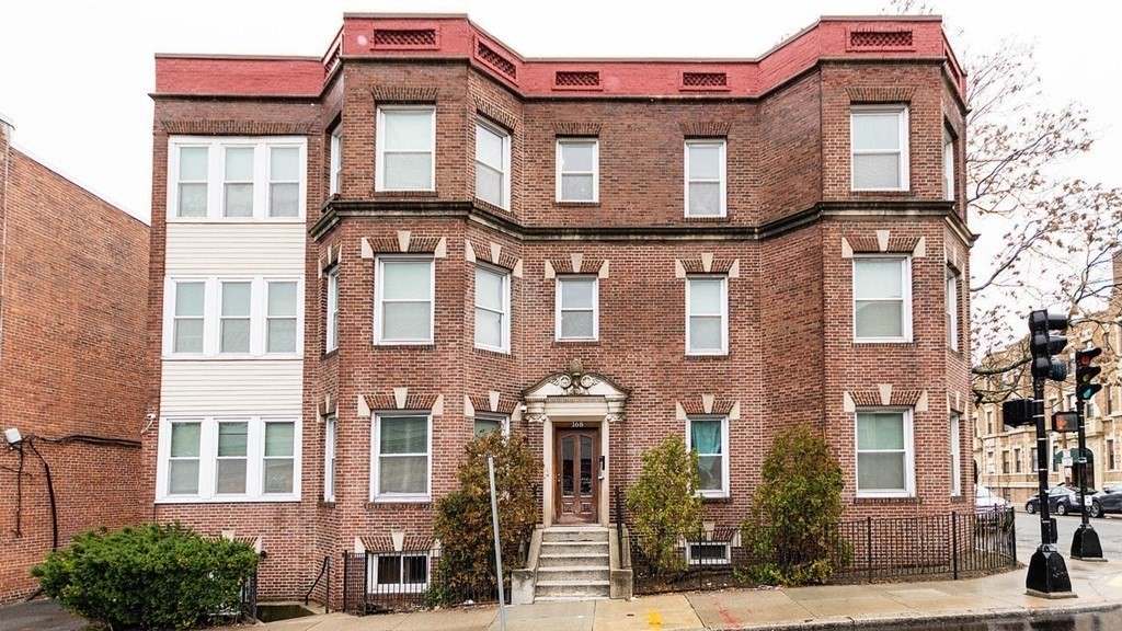 168 Allston St  UNIT 3 Boston Massachusetts United States, for Rent, residential,  , The Edwards Realty Team - Barett Sotheby's International Realty
