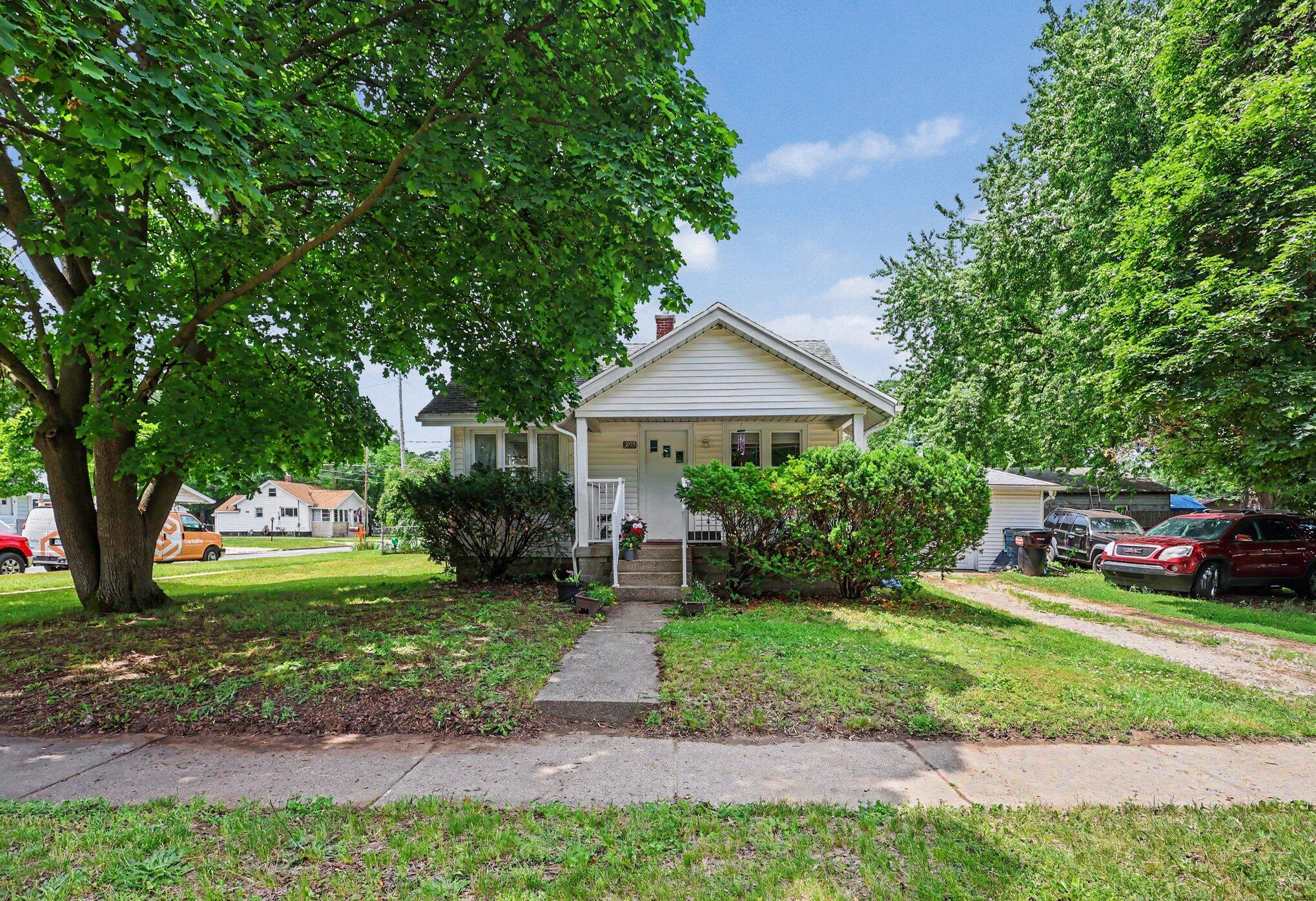 3955 Madison Avenue Grand Rapids Michigan United States, for Sale, residential,  , RW Daniels Realty