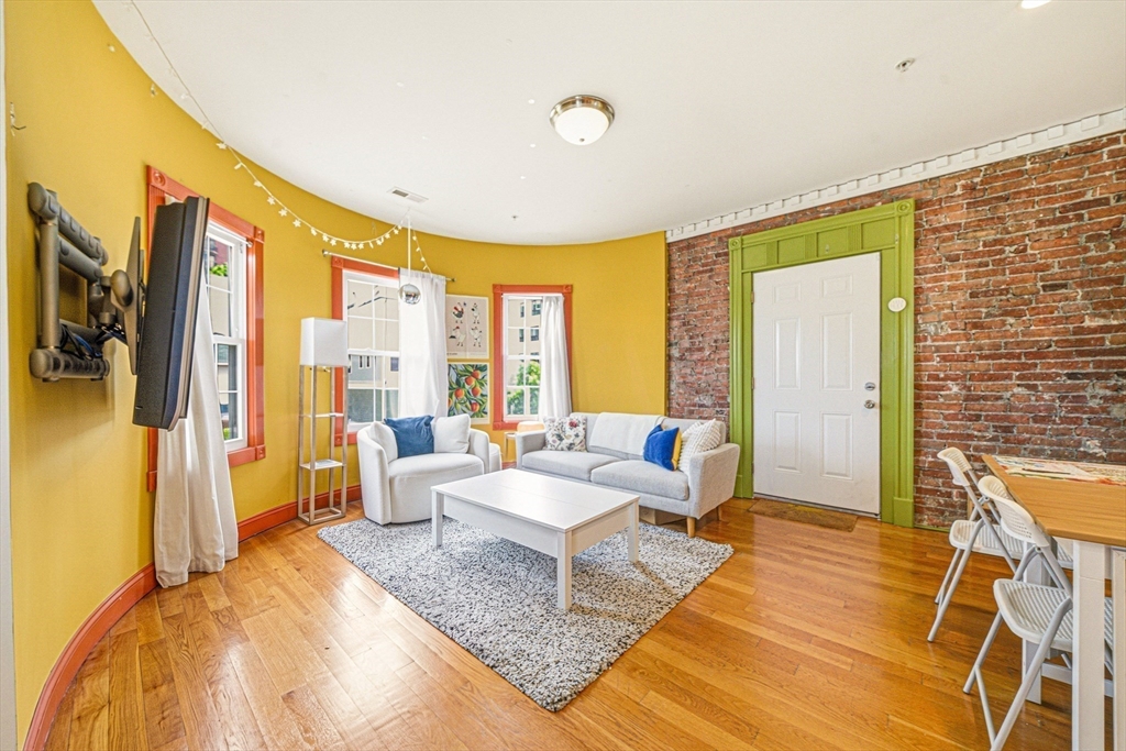 12-14 Everett St  UNIT 202 Boston Massachusetts United States, for Sale, residential, Darcy Bento, South Boston  Realtor Bento Real Estate Group, Bento Real Estate Group, Inc.