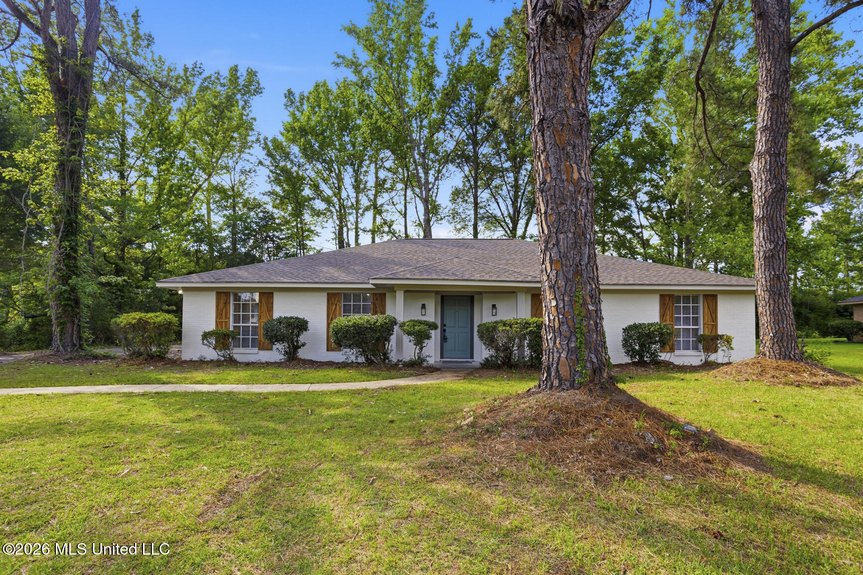 860 Rutherford Drive Jackson Mississippi United States, for Sale, residential, Jessica McLaurin, Rezults Realty, LLC
