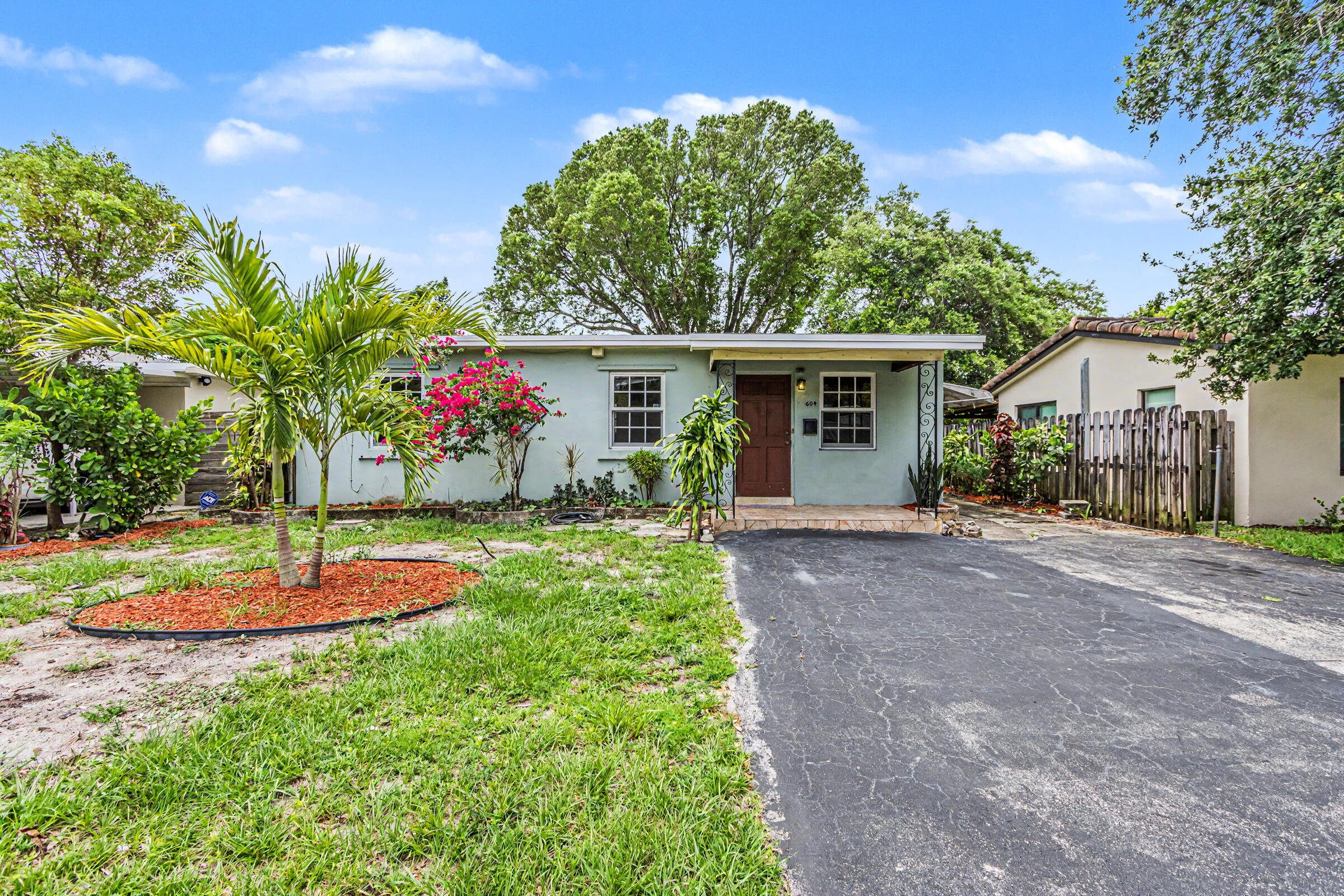 604 NE 14th Place Fort Lauderdale Florida United States, for Sale, residential, Jonathan BJ Hayes, Real Broker LLC