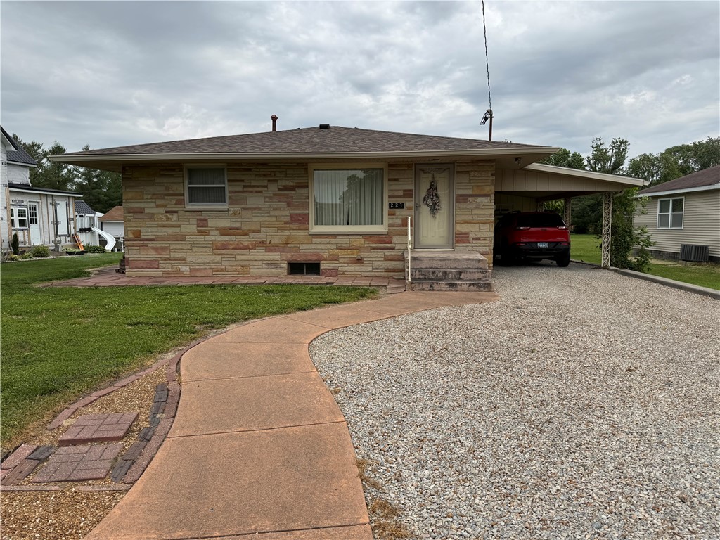 223 W Embarras Street  Illinois United States, for Sale, residential,  , Personal Service Realty