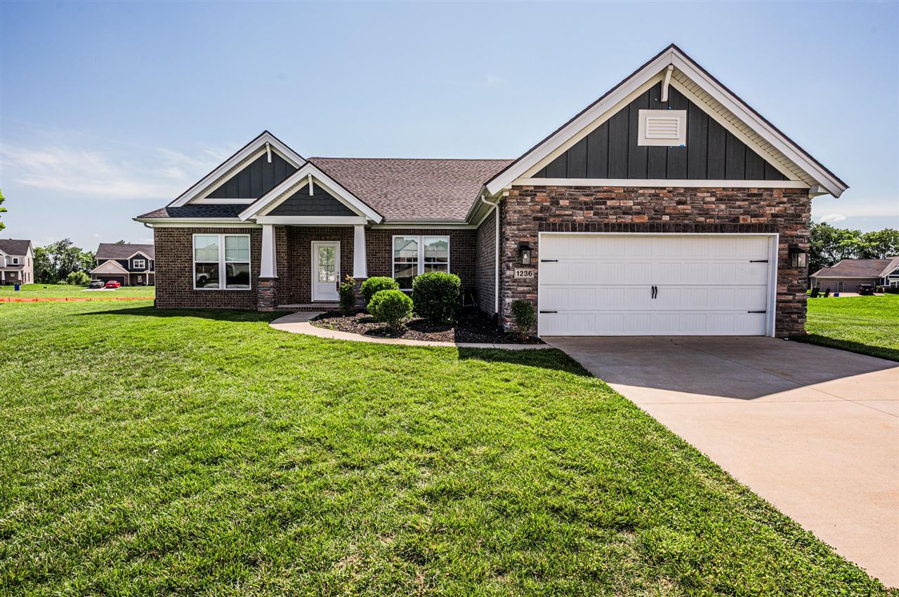 1236 Saddlebred Lane Bowling Green Kentucky United States, for Sale, residential, Adam Hanes, LPT Realty
