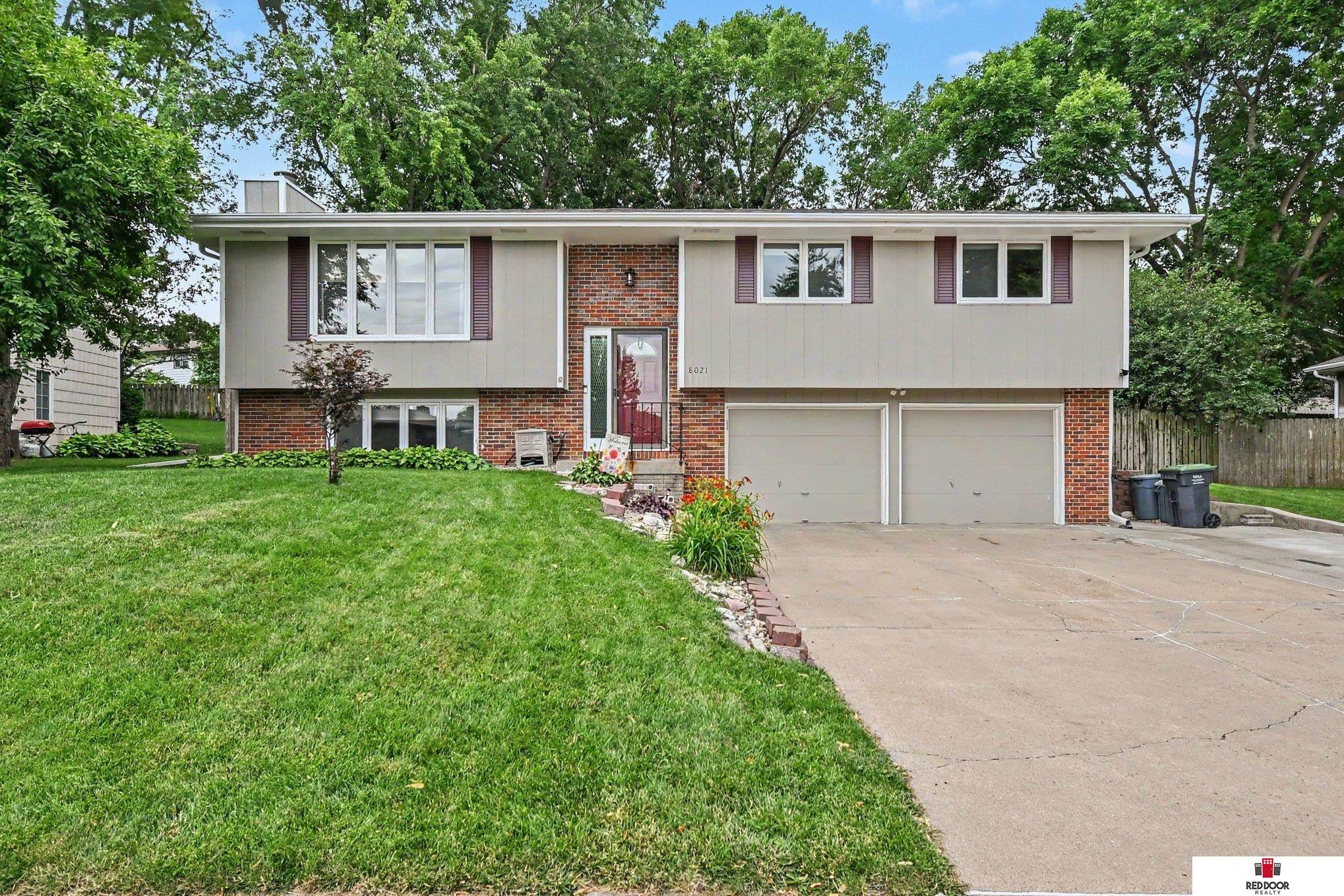 8021 Myrtle Street Lincoln Nebraska United States, for Sale, residential,  , Wolf Professional Realty PC
