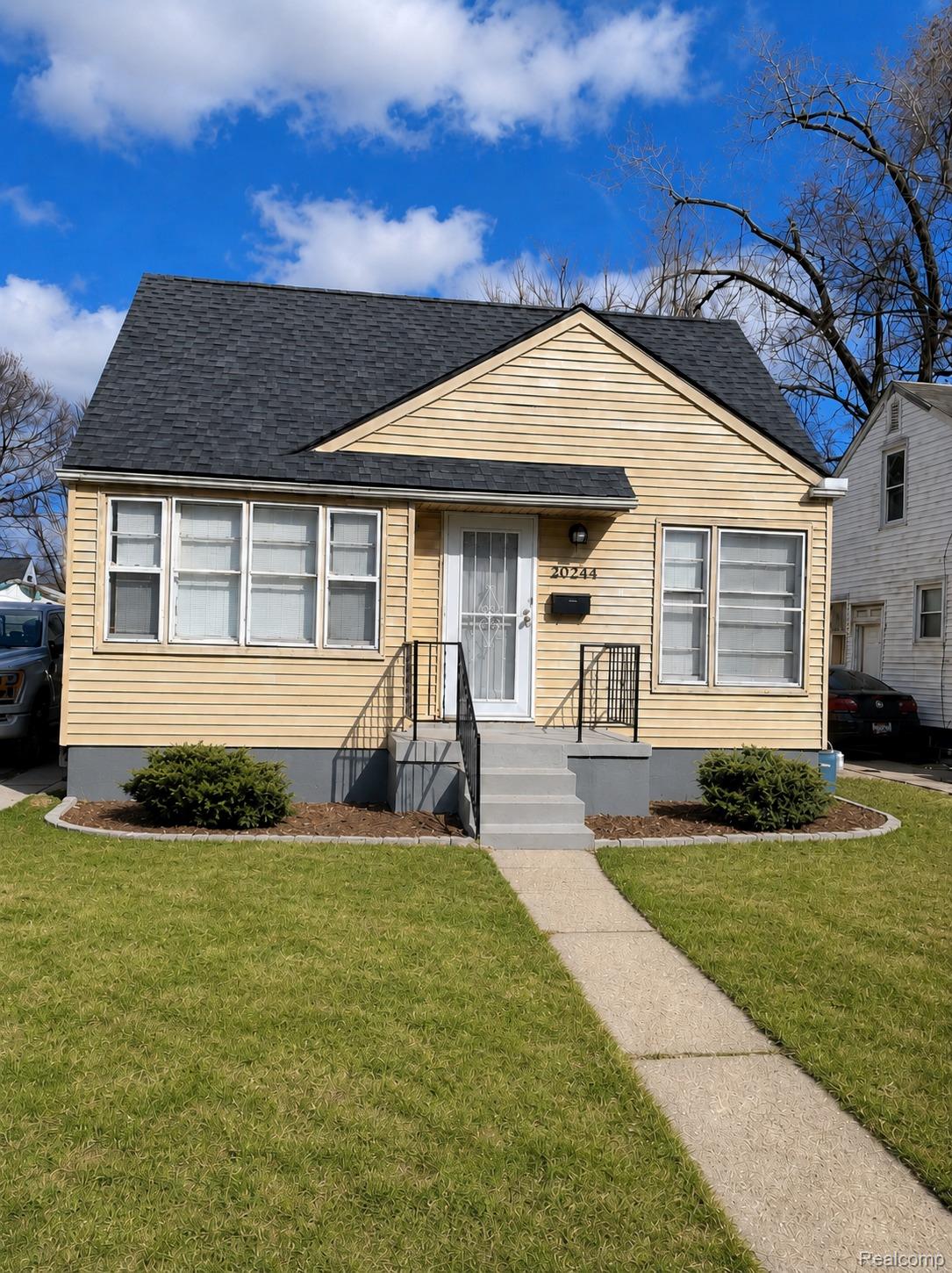 20244 Oakfield Street Detroit Michigan United States, Sale Pending, residential,  , New Way Realty Partners