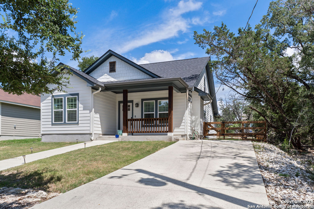 1125 CEDAR GROVE TRL Spring Branch Texas United States, for Rent, residential, Rita Vera, Central Metro Realty LLC