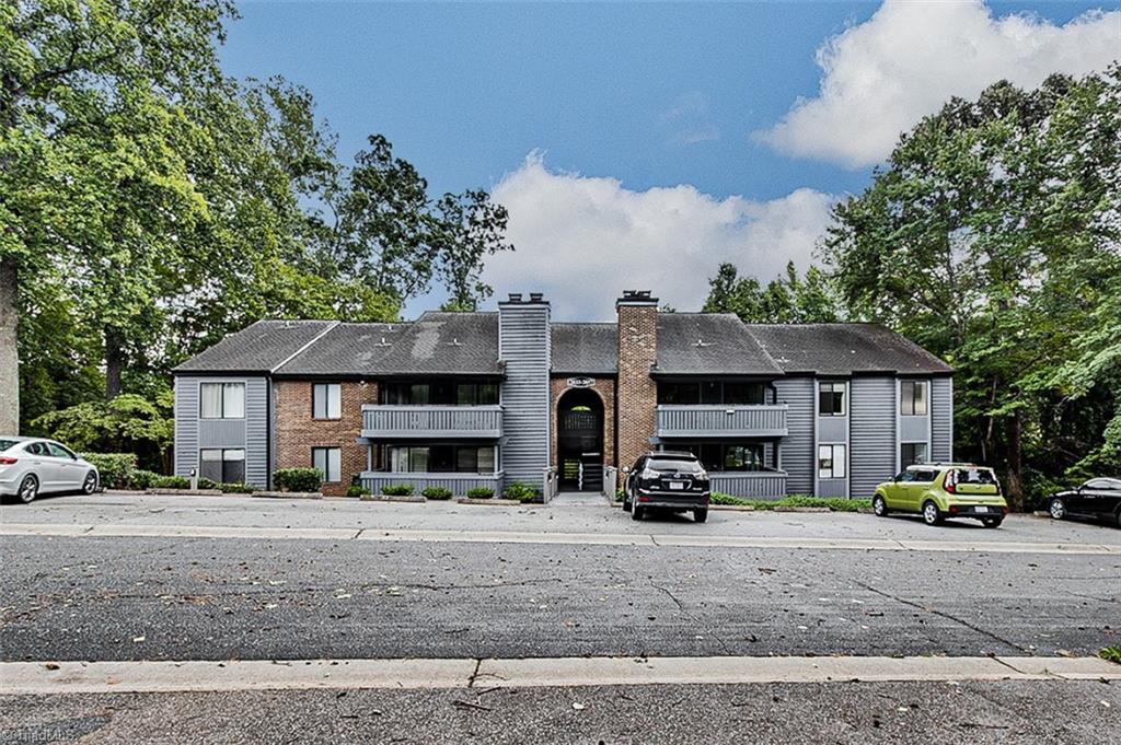 2855 Treestead Circle Greensboro North Carolina United States, Sale Pending, residential,  , The Headley Group Realty