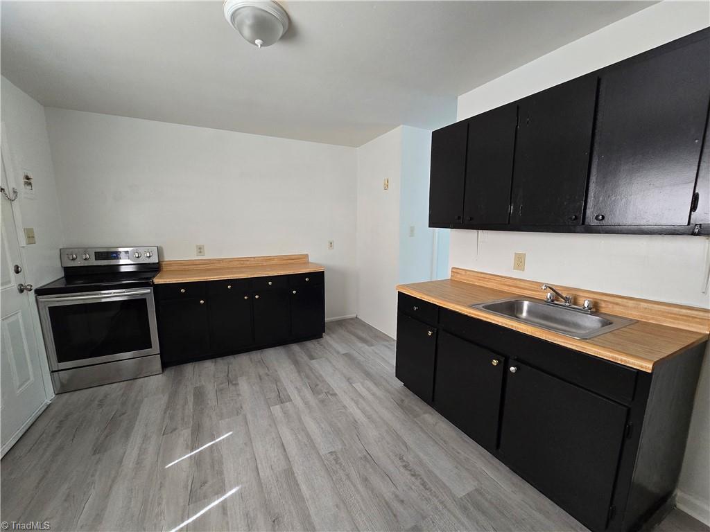 2006 Niagara Street APT D Greensboro North Carolina United States, Rented, residential,  , The Headley Group Realty