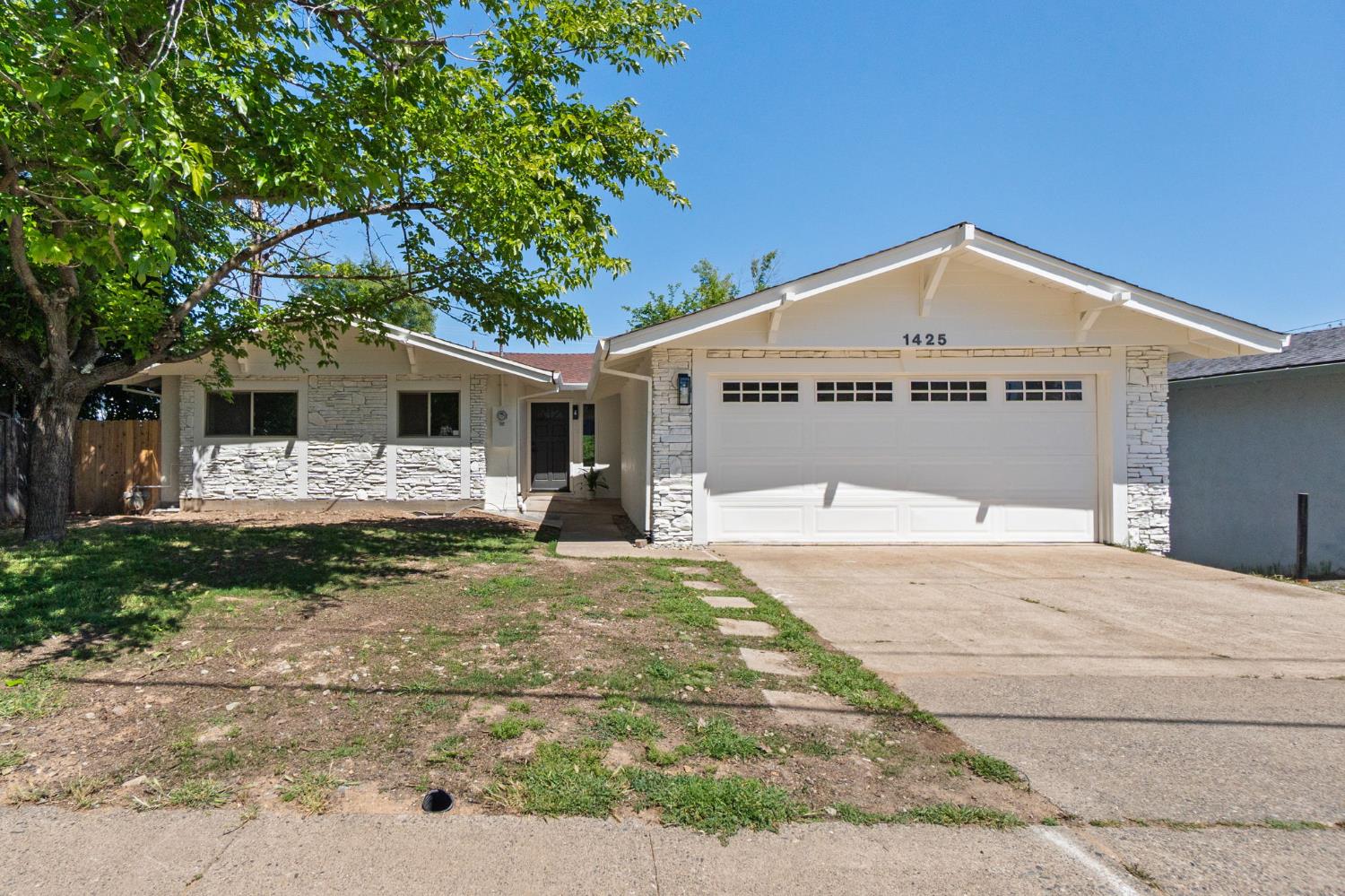 1425 Pleasant Street Redding California United States, for Sale, residential, Robert  Ramirez, Fathom Realty