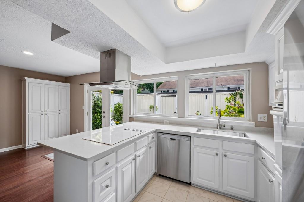 7156 Stonington Drive Atlanta Georgia United States, for Sale, residential, Nivia  De Oliveira, Homesmart