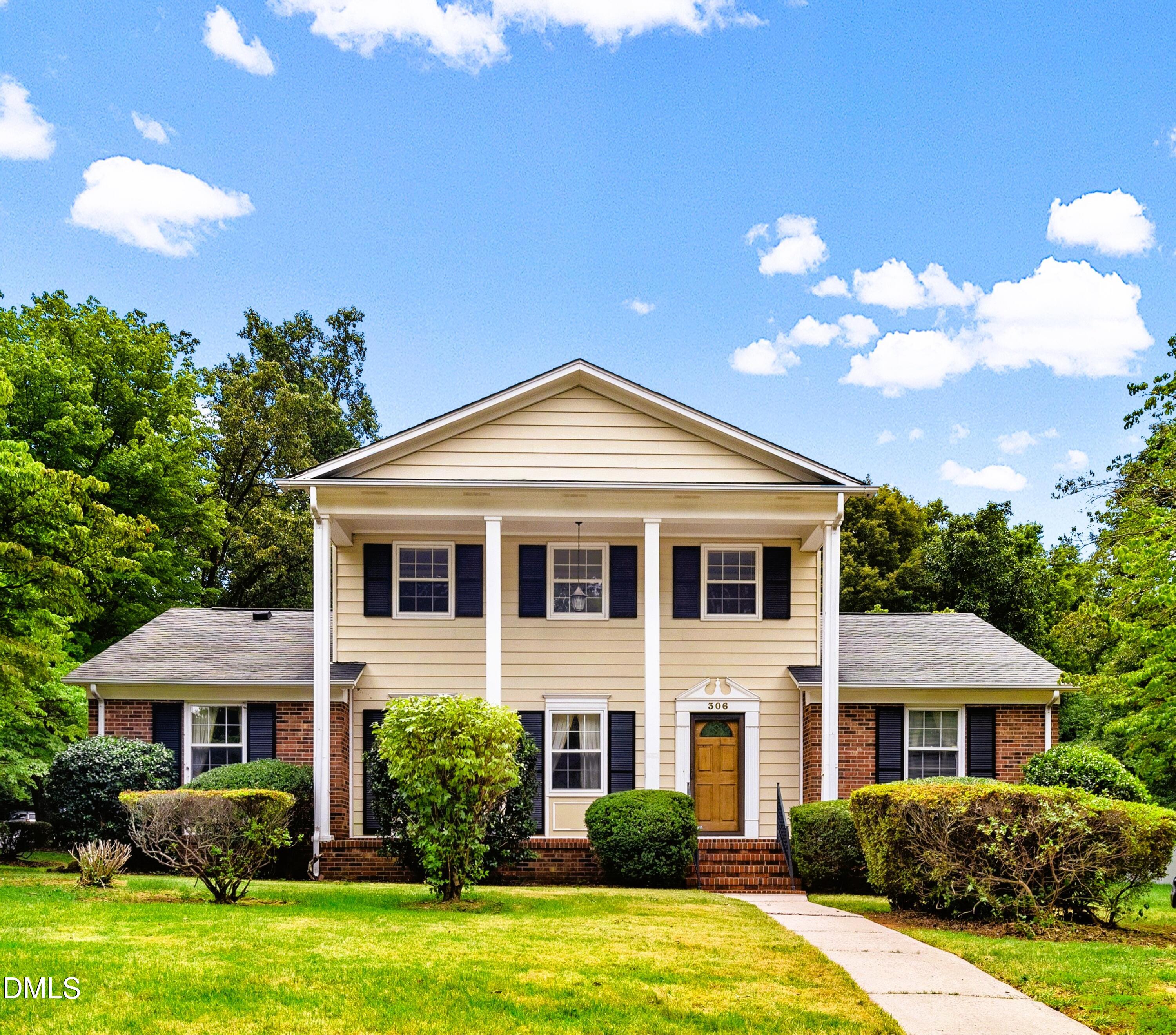 306 Leland Drive Greensboro North Carolina United States, Sale Pending, residential,  , The Headley Group Realty