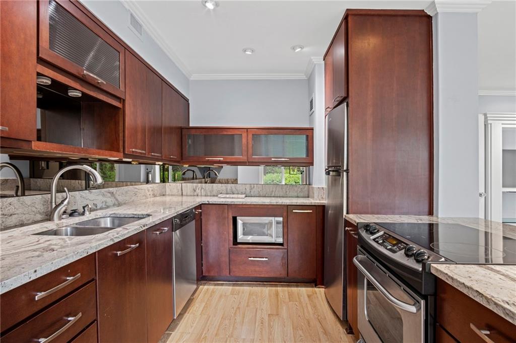 4550 WARWICK Boulevard APT 208 Kansas City Missouri United States, for Sale, residential, Crystal Bade, Boveri Realty Group