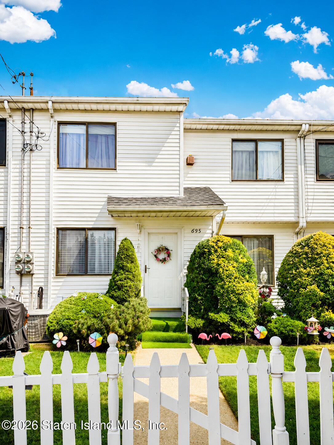 695 Elbe Avenue Staten Island New York United States, for Sale, residential, John  Martelotti, Keller Williams Staten Island