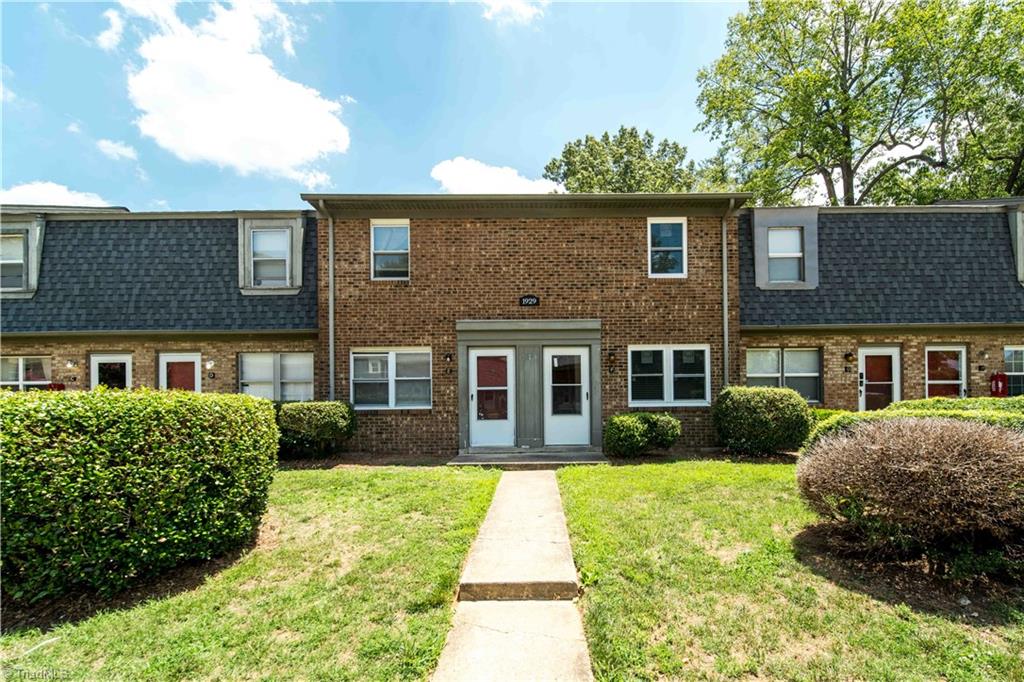 1929 Vantage Point Place APT F Greensboro North Carolina United States, Sale Pending, residential,  , The Headley Group Realty